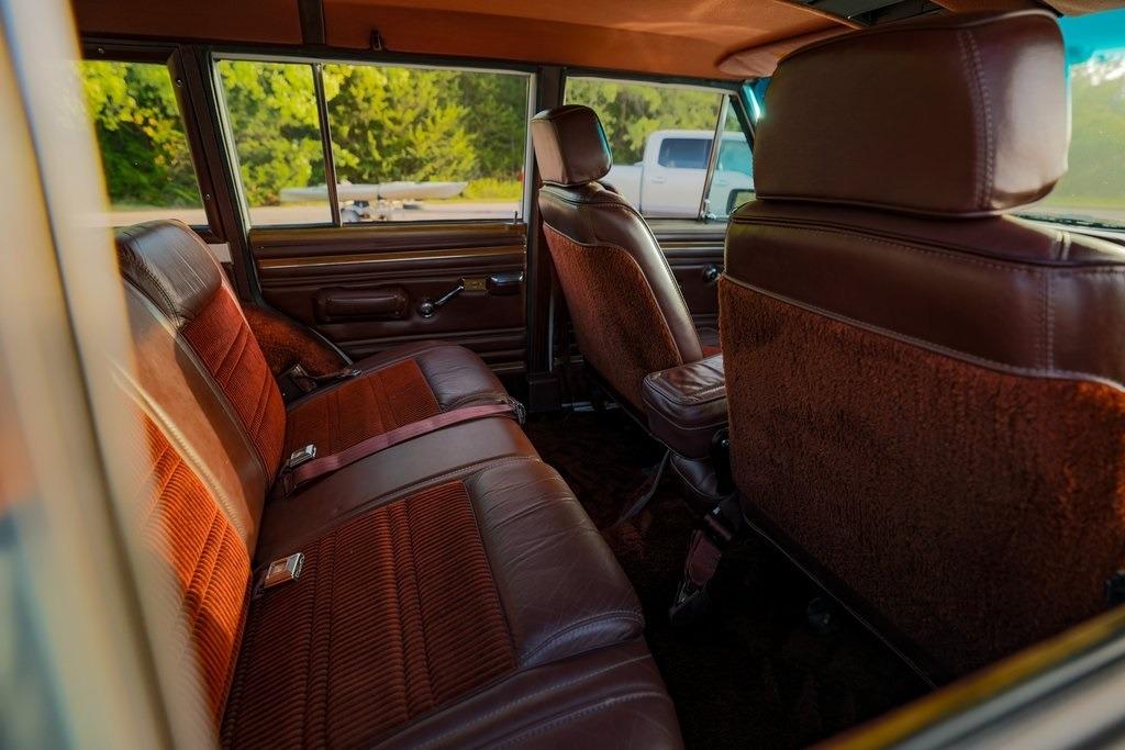 1989 Jeep Grand Wagoneer