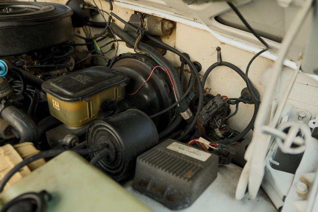 1989 Jeep Grand Wagoneer