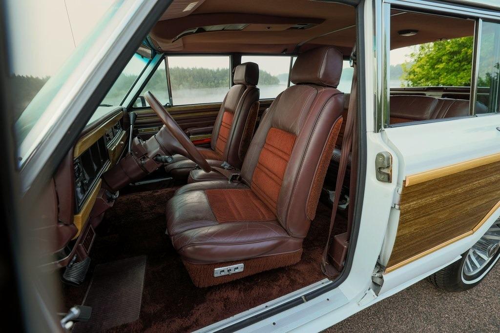 1989 Jeep Grand Wagoneer