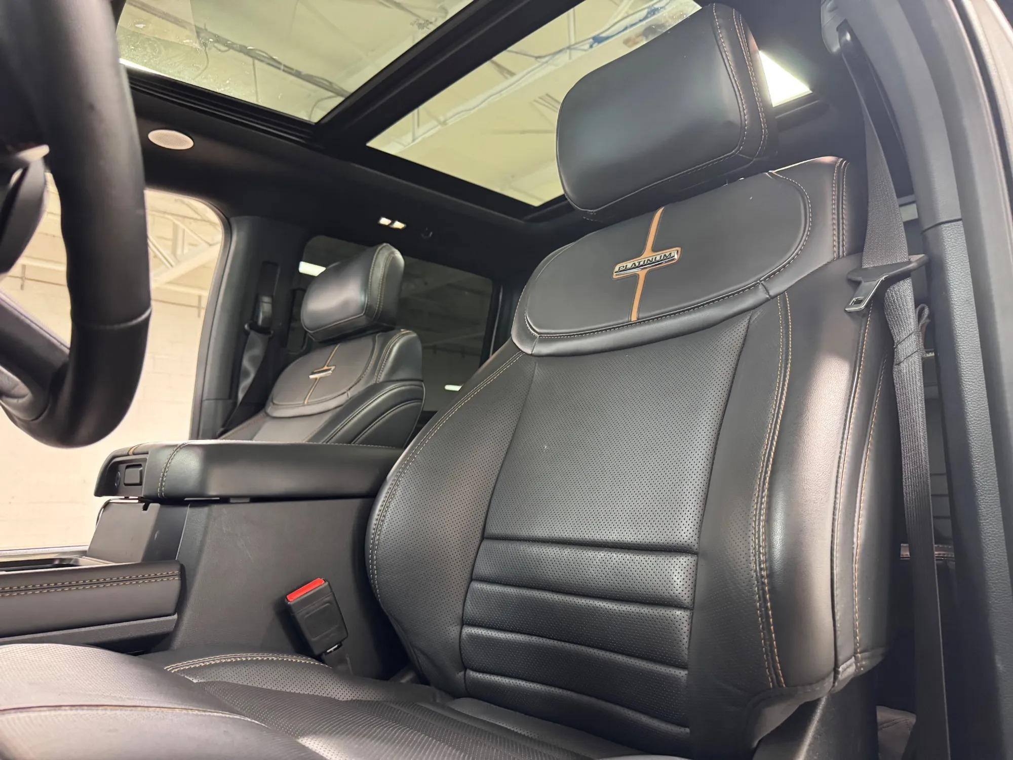 2024 Ford F-450 Super Duty Platinum