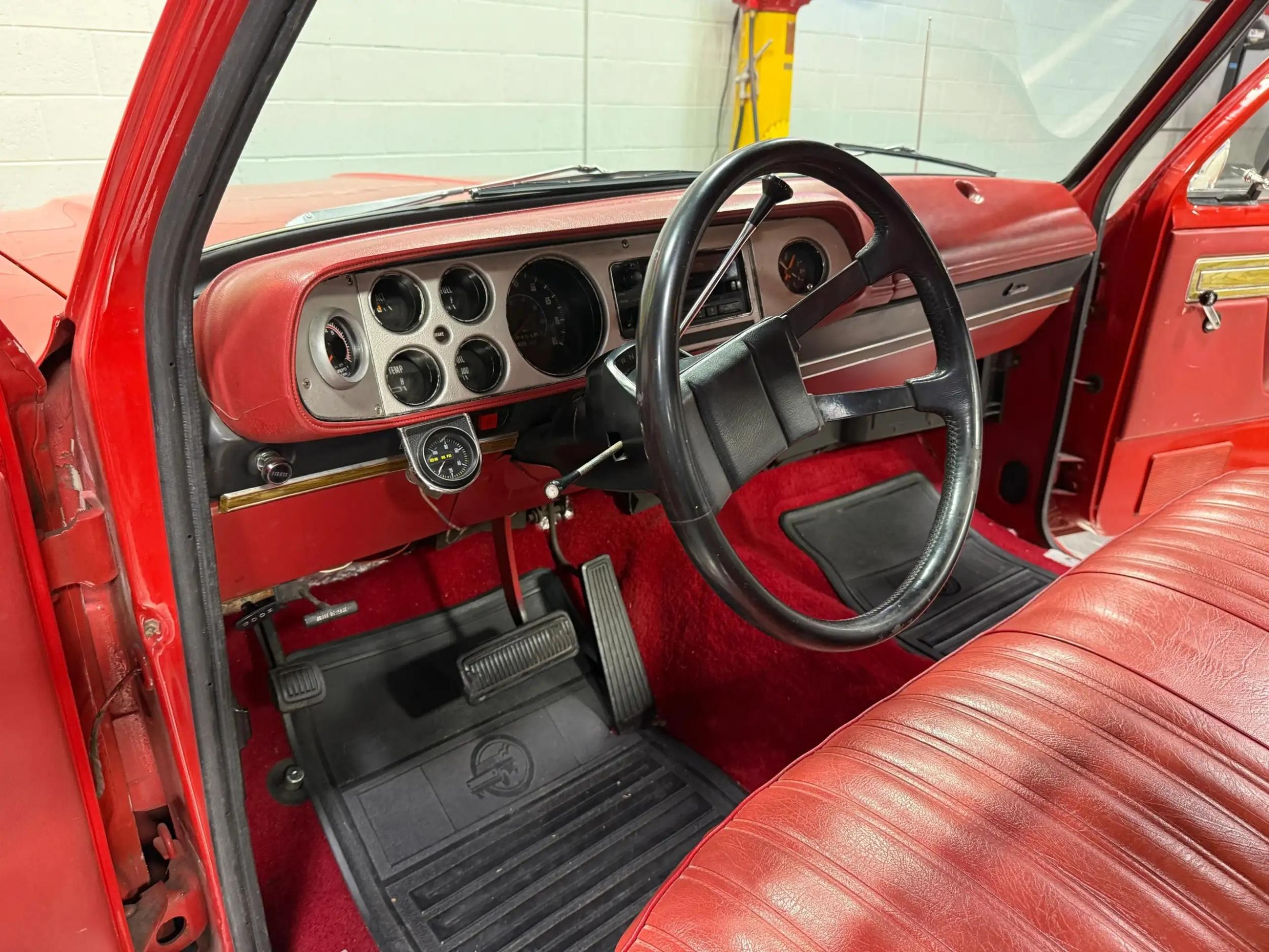 1979 Dodge D150 Li'l Red Express