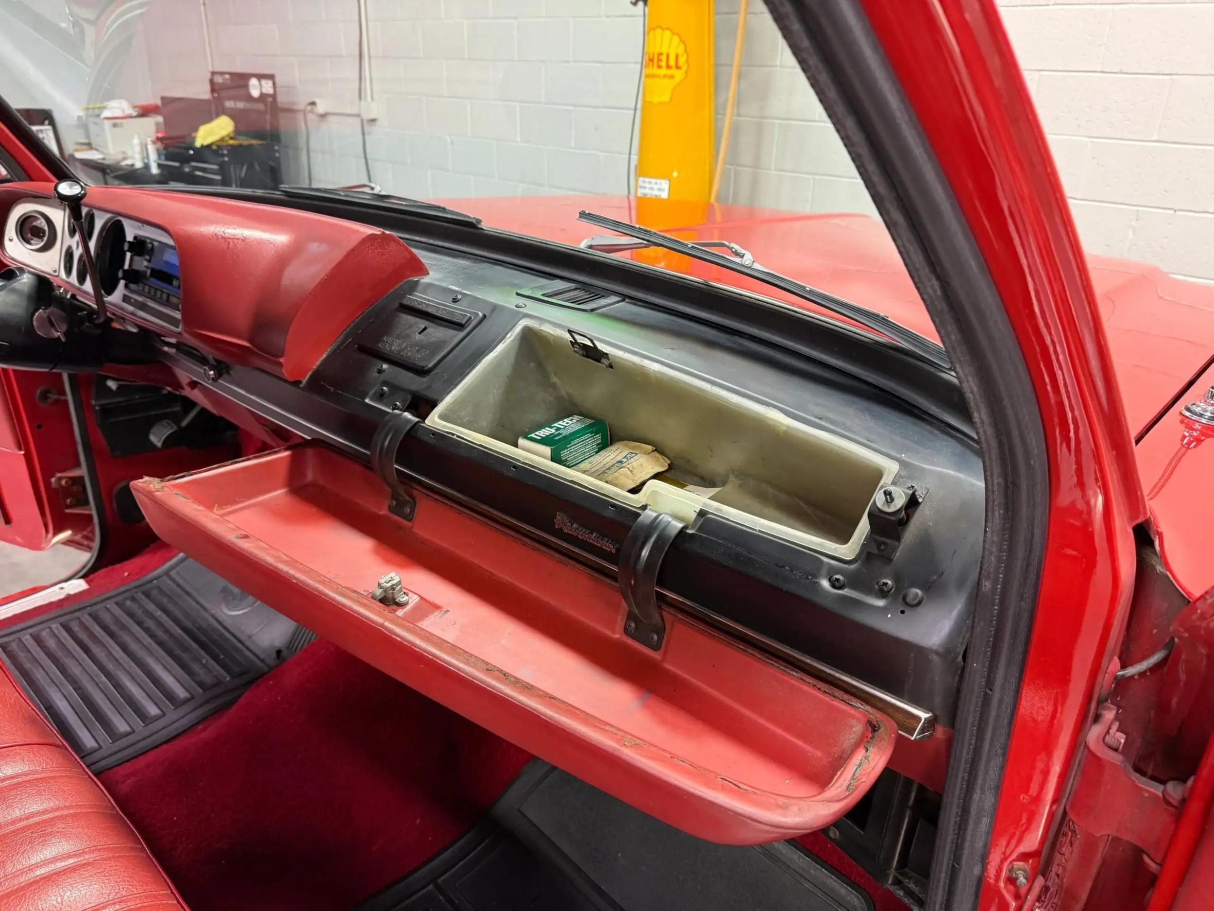 1979 Dodge D150 Li'l Red Express