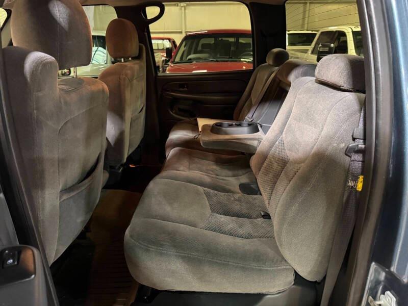 LBZ-Powered 2006 Chevrolet Silverado 3500