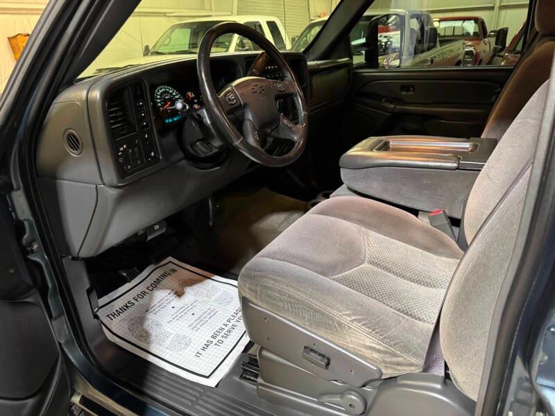 LBZ-Powered 2006 Chevrolet Silverado 3500