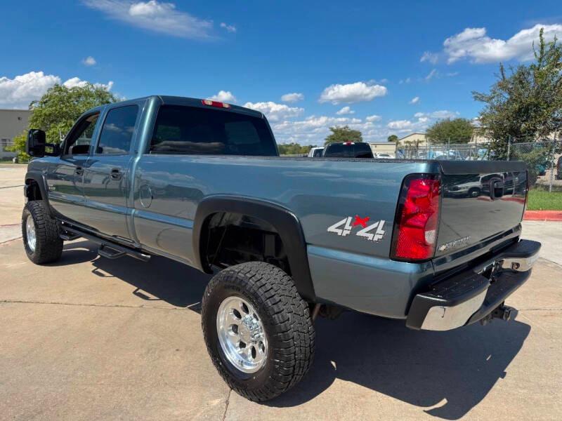 LBZ-Powered 2006 Chevrolet Silverado 3500