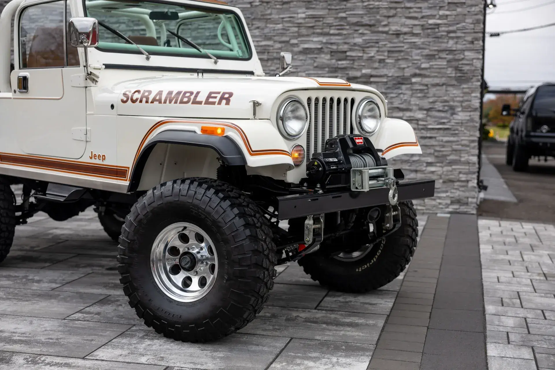 1982 Jeep CJ-8 Scrambler - 3