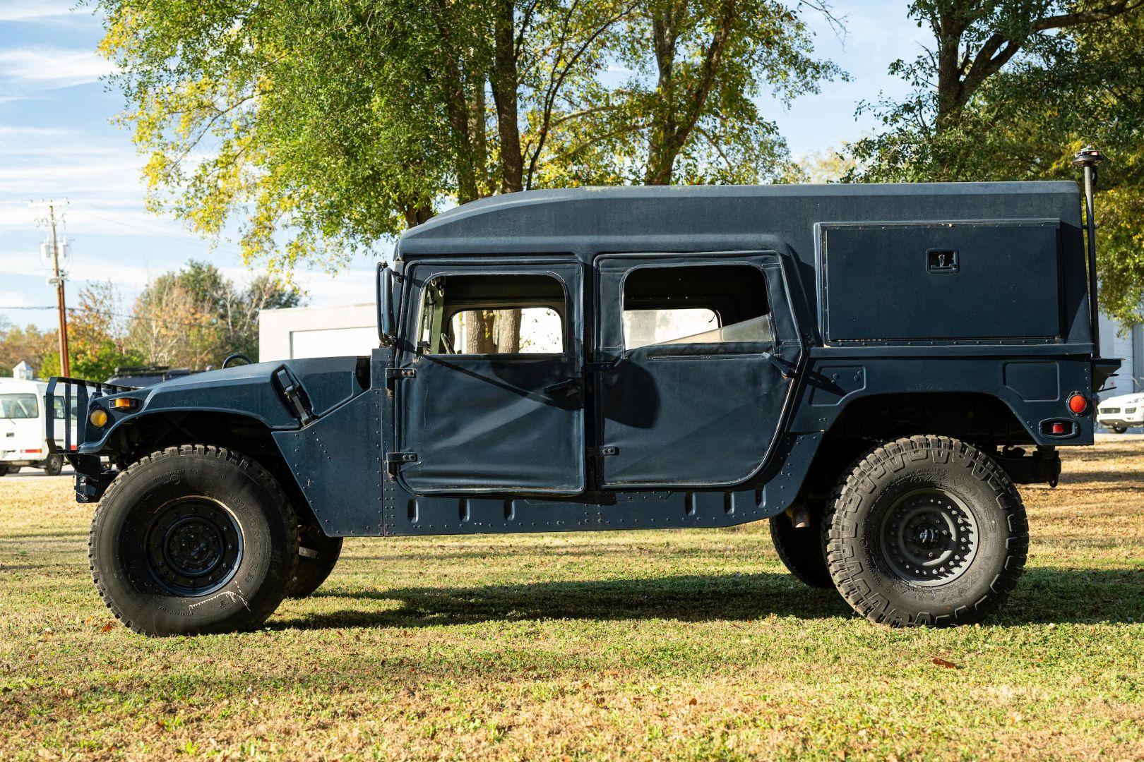 1990 AM General M998 HMMWV