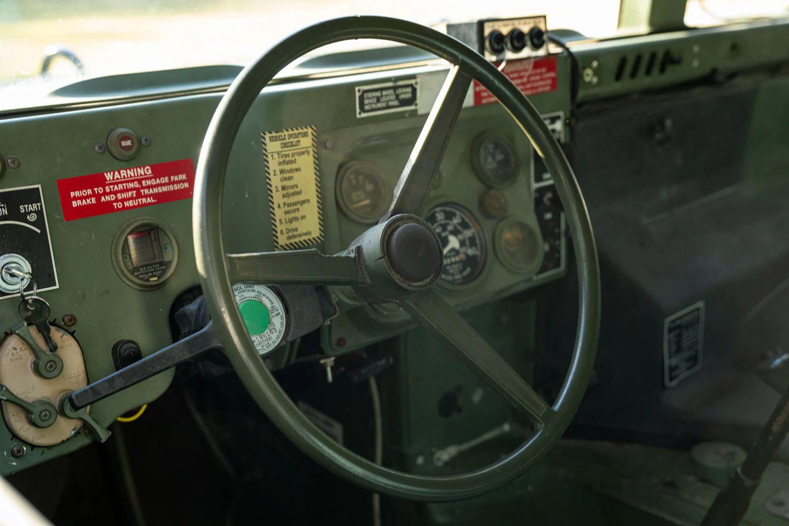 1990 AM General M998 HMMWV