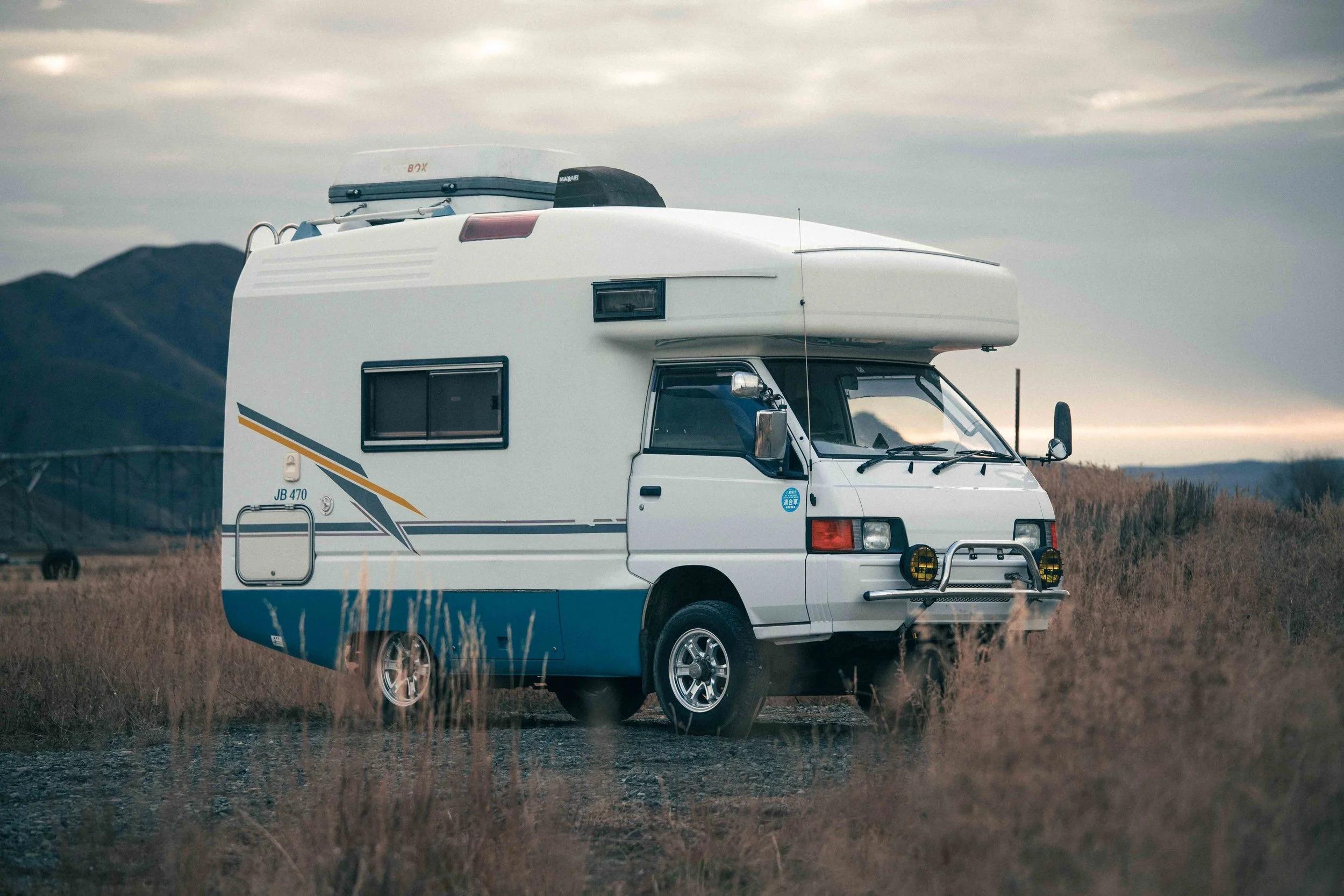 1996 Mitsubishi Delica JB470 Camper Van