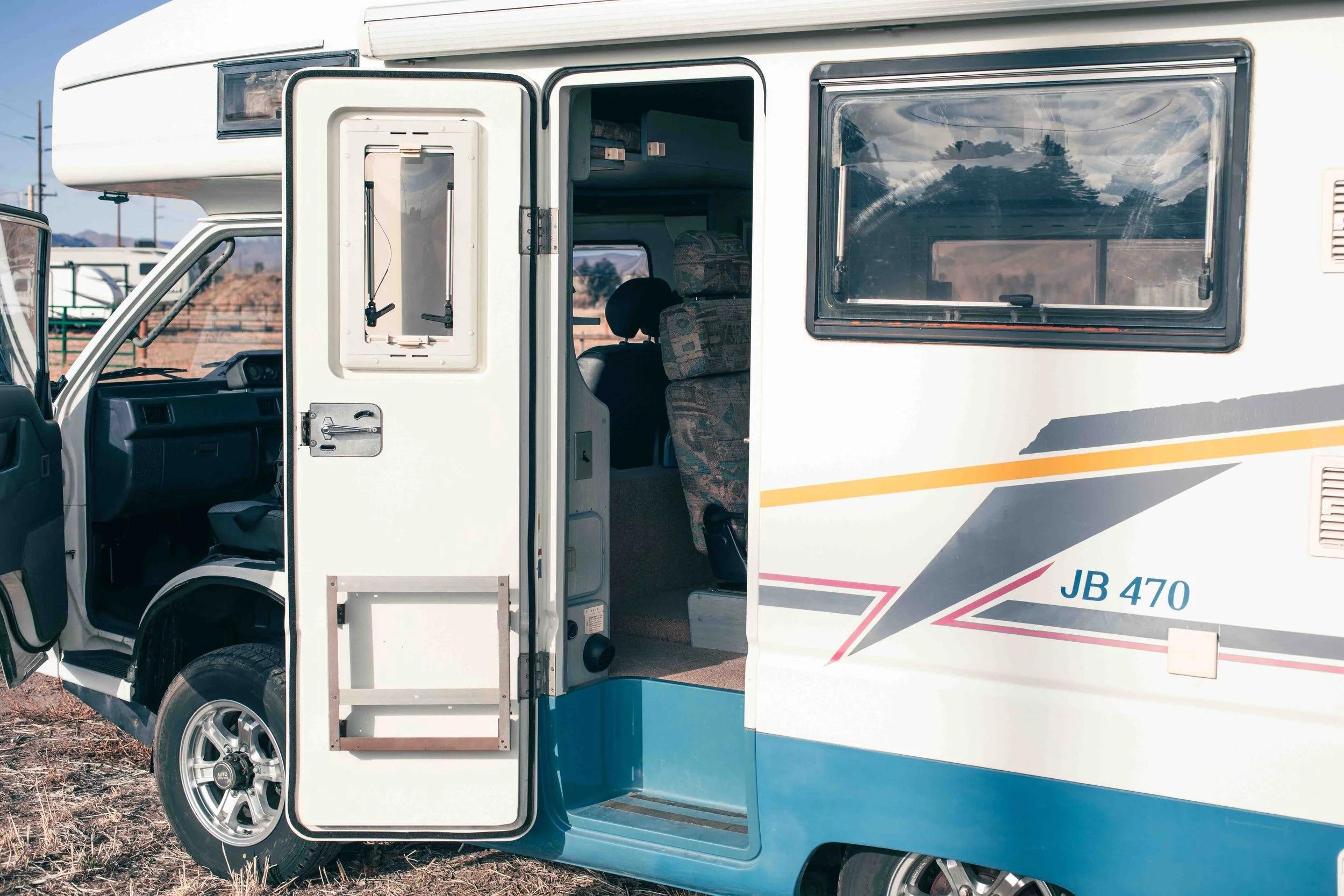 1996 Mitsubishi Delica JB470 Camper Van