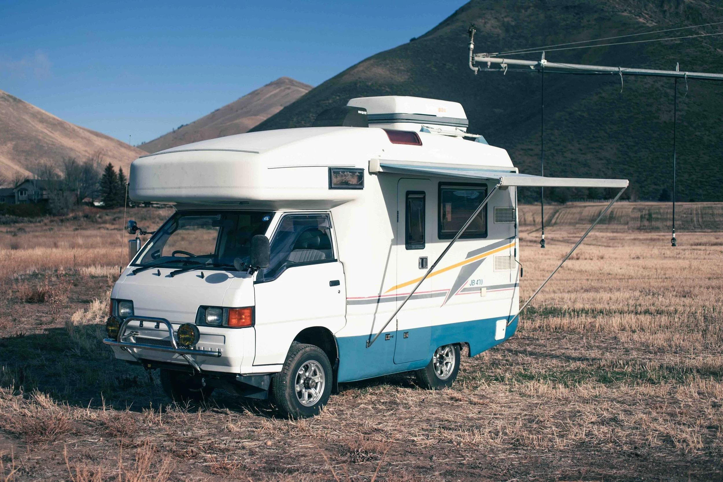 1996 Mitsubishi Delica JB470 Camper Van