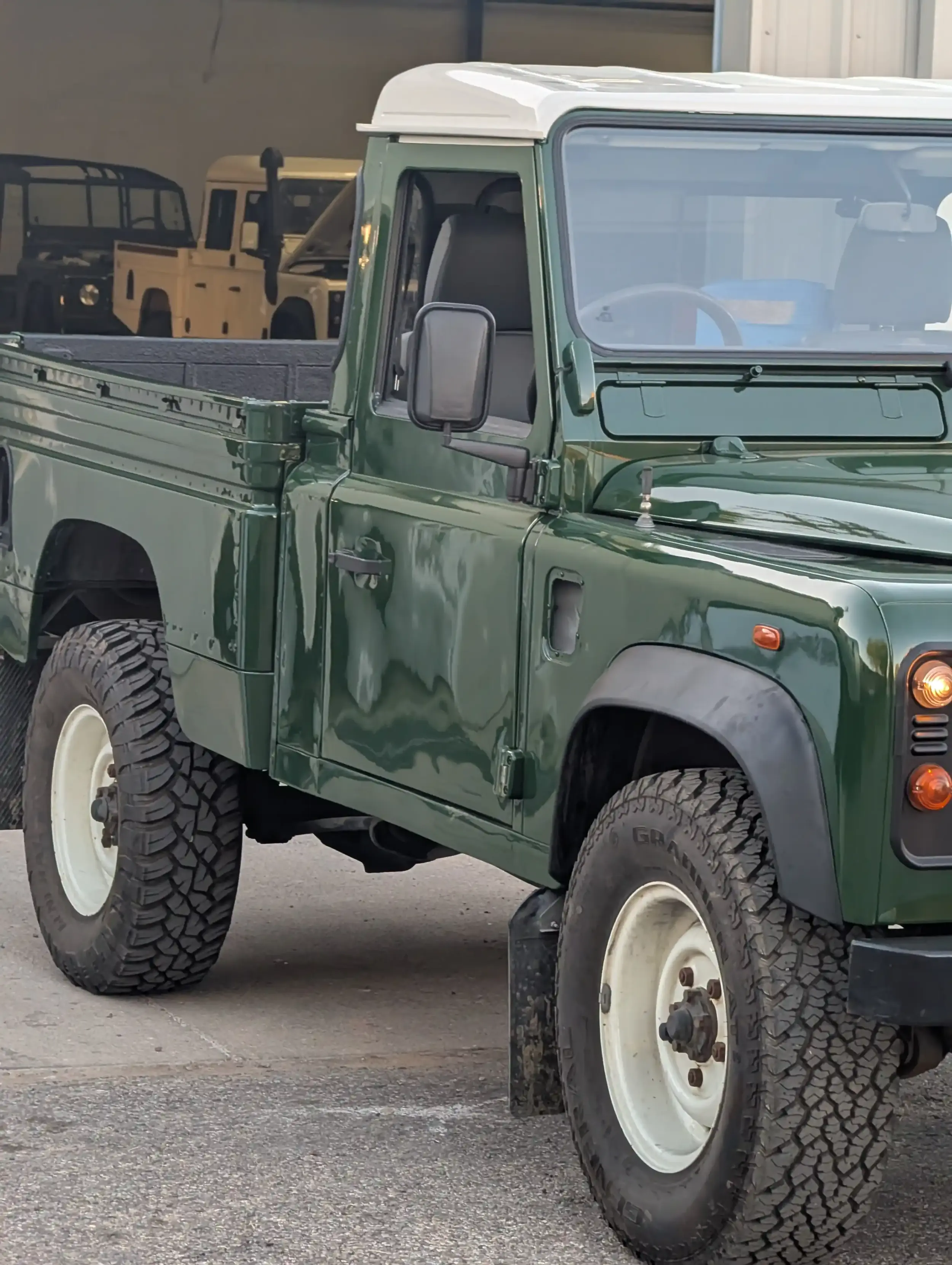 2000 Land Rover Defender 110 Hi-Cap Pickup Td5
