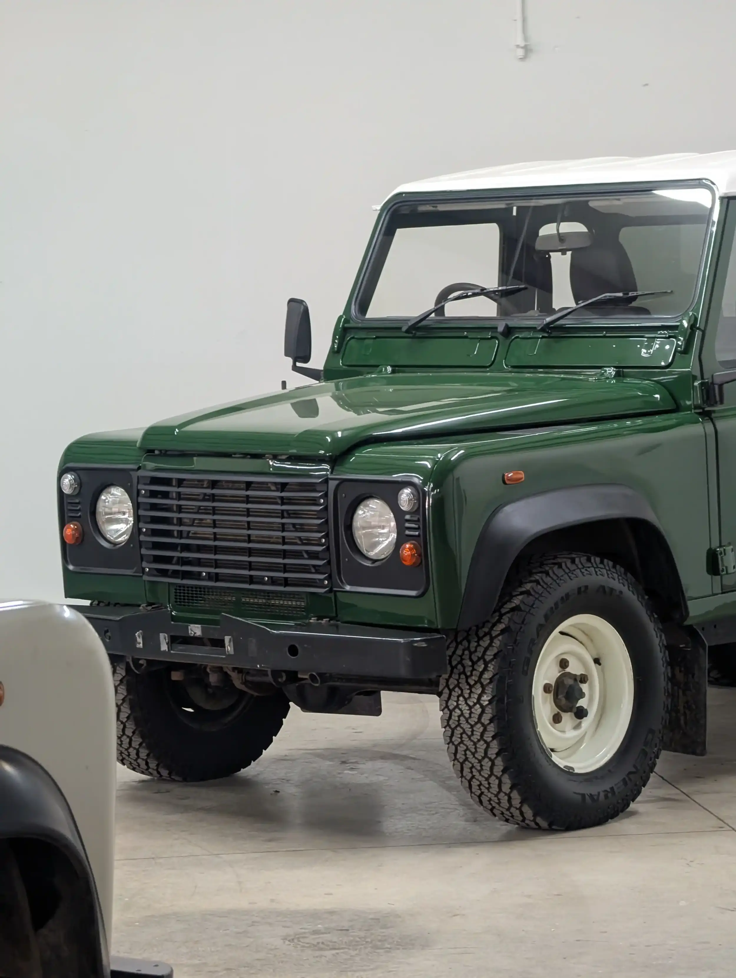 2000 Land Rover Defender 110 Hi-Cap Pickup Td5