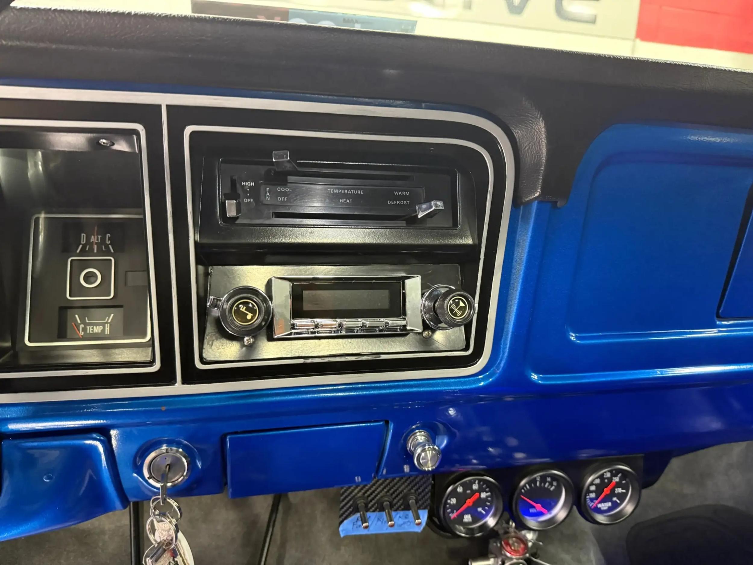 1975 Ford F-250 Explorer