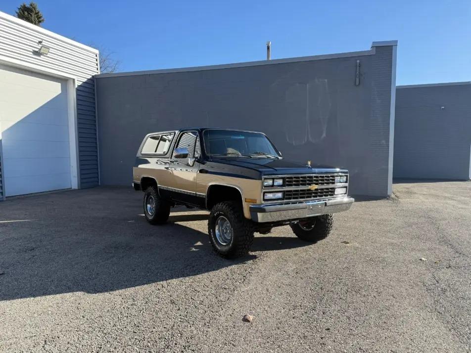 1989 Chevrolet Blazer - 4