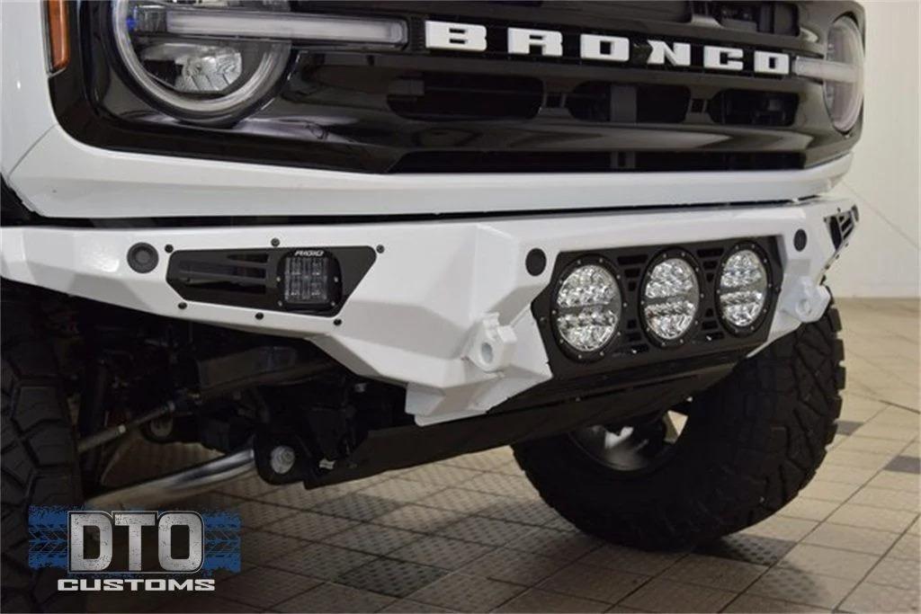 Modified 2025 Ford Bronco Outer Banks