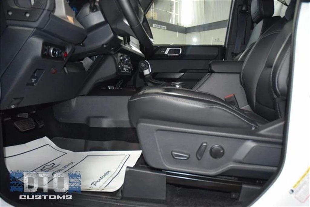 Modified 2025 Ford Bronco Outer Banks