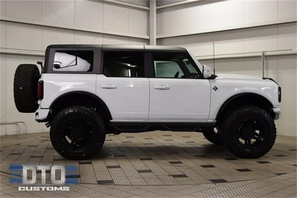 Modified 2025 Ford Bronco Outer Banks