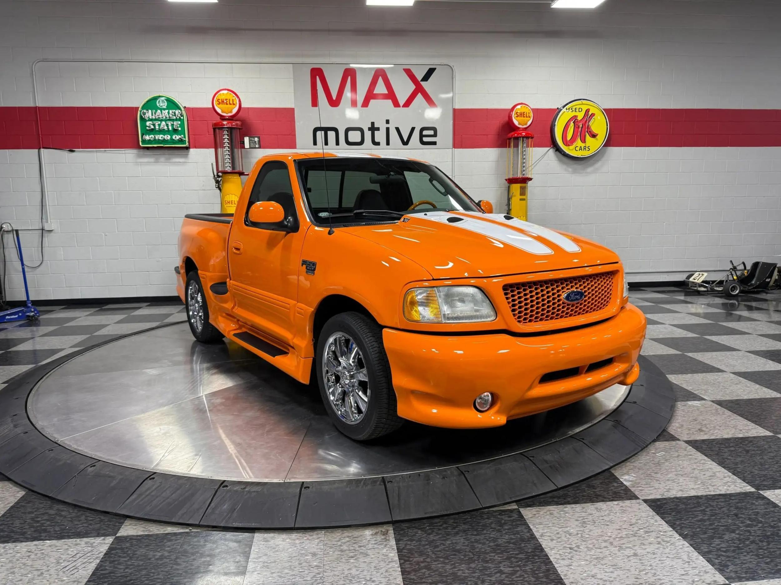 2003 Ford F-150 XLT - 2