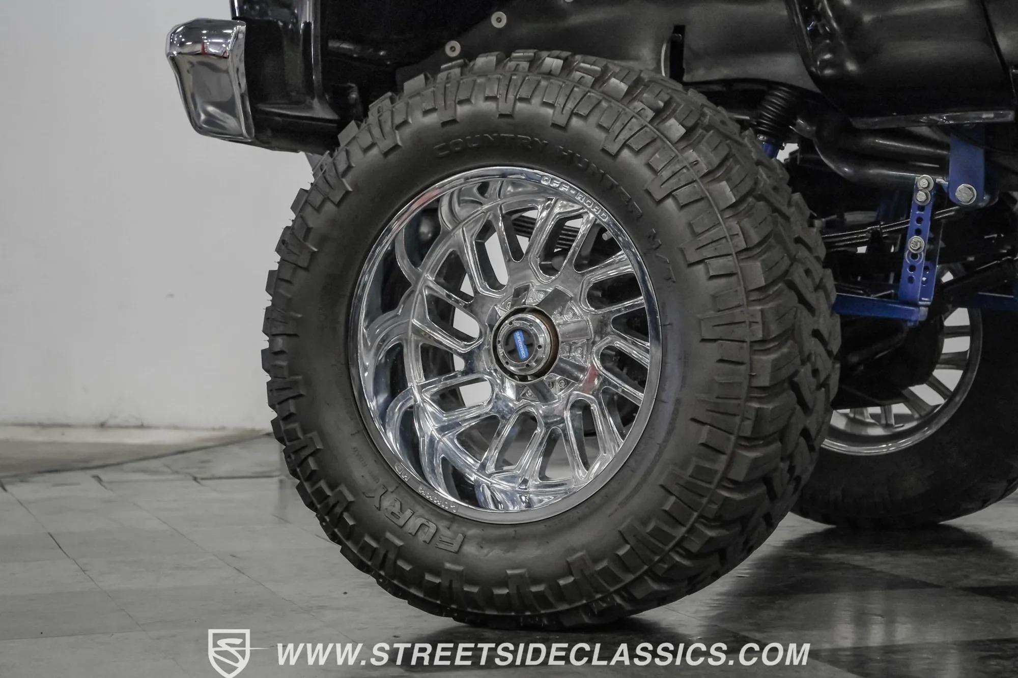 1986 Chevrolet K30 Silverado 4×4 Pickup