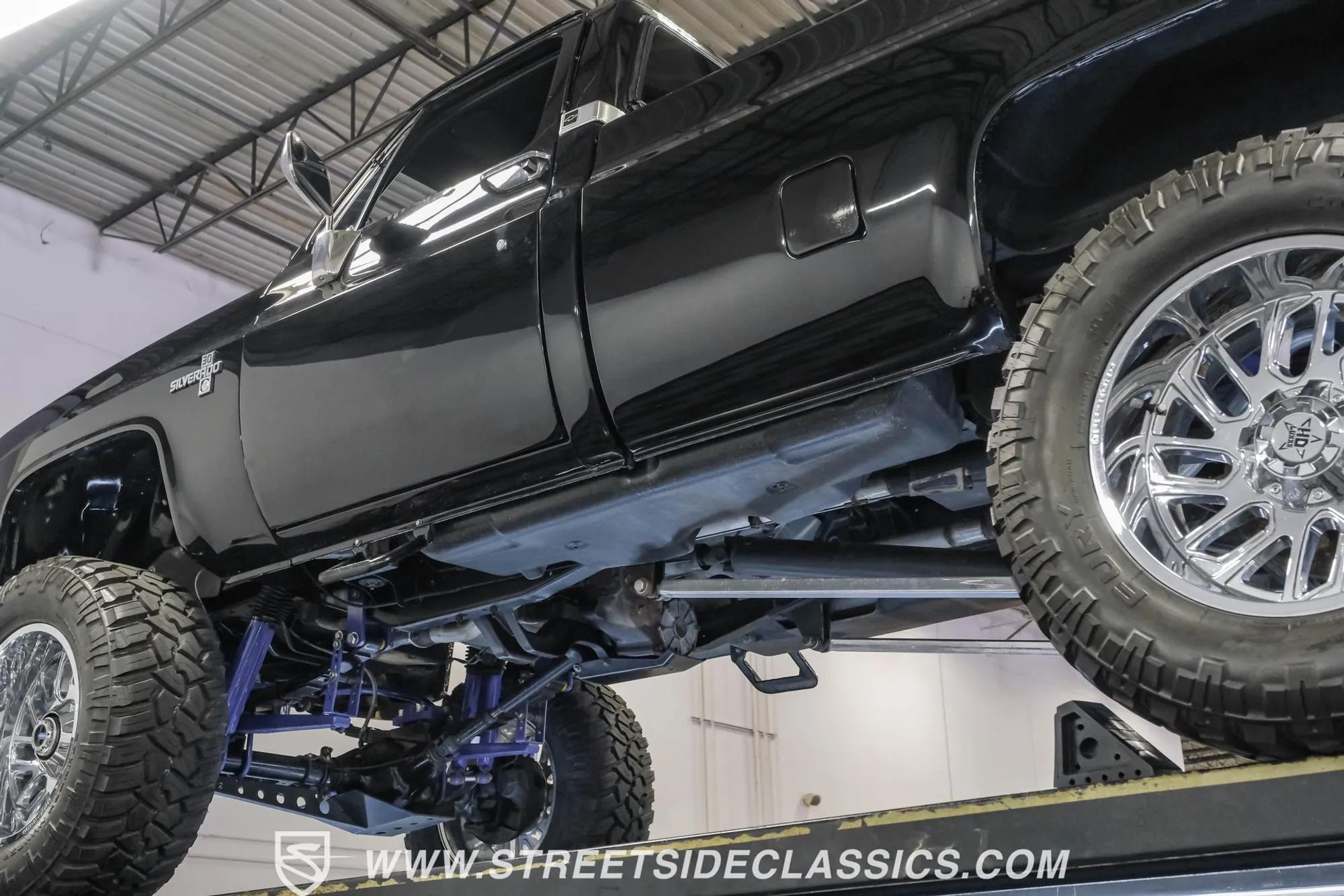 1986 Chevrolet K30 Silverado 4×4 Pickup