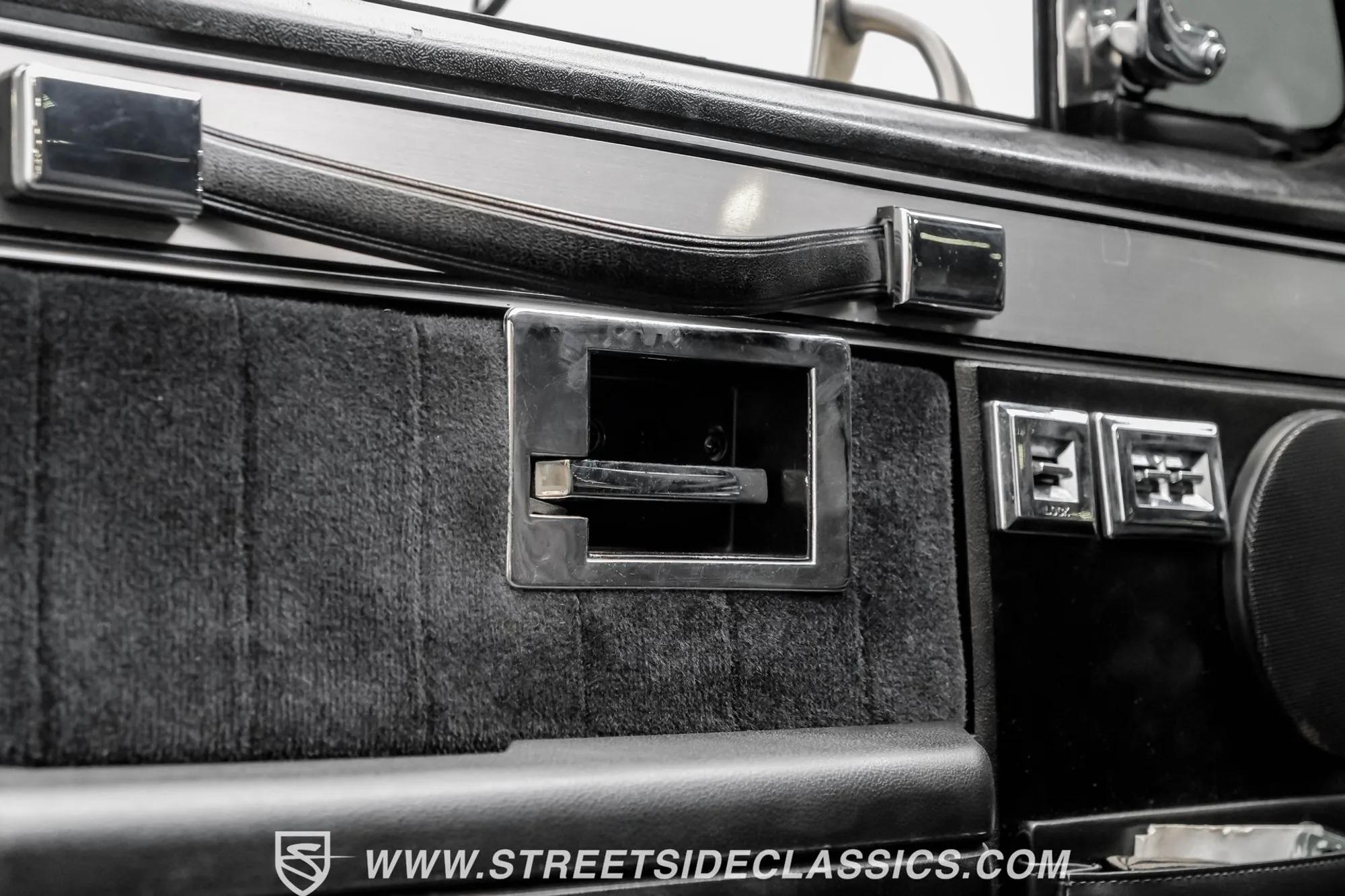 1986 Chevrolet K30 Silverado 4×4 Pickup