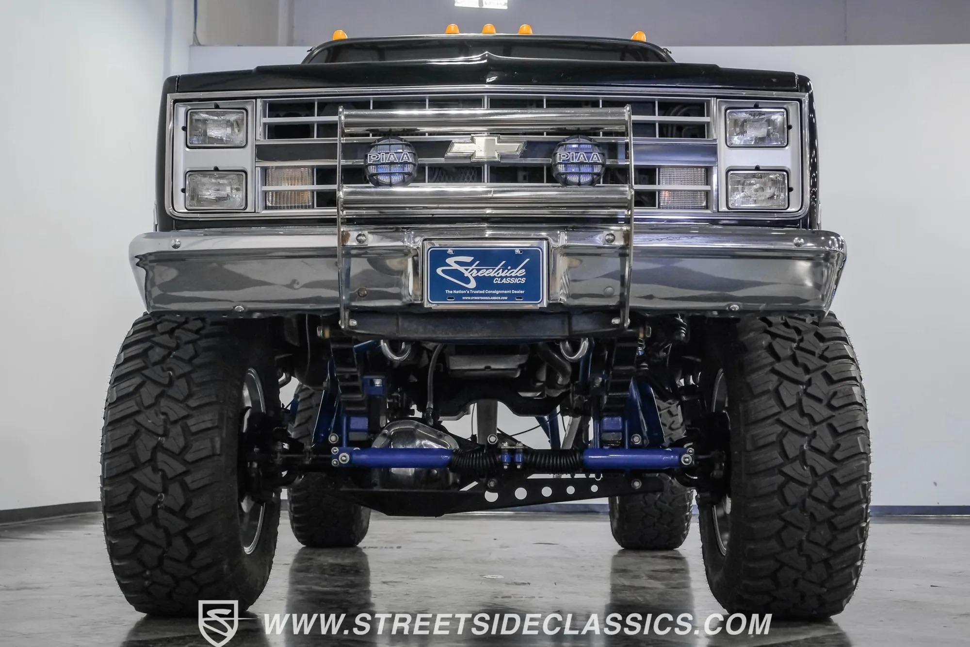 1986 Chevrolet K30 Silverado 4×4 Pickup