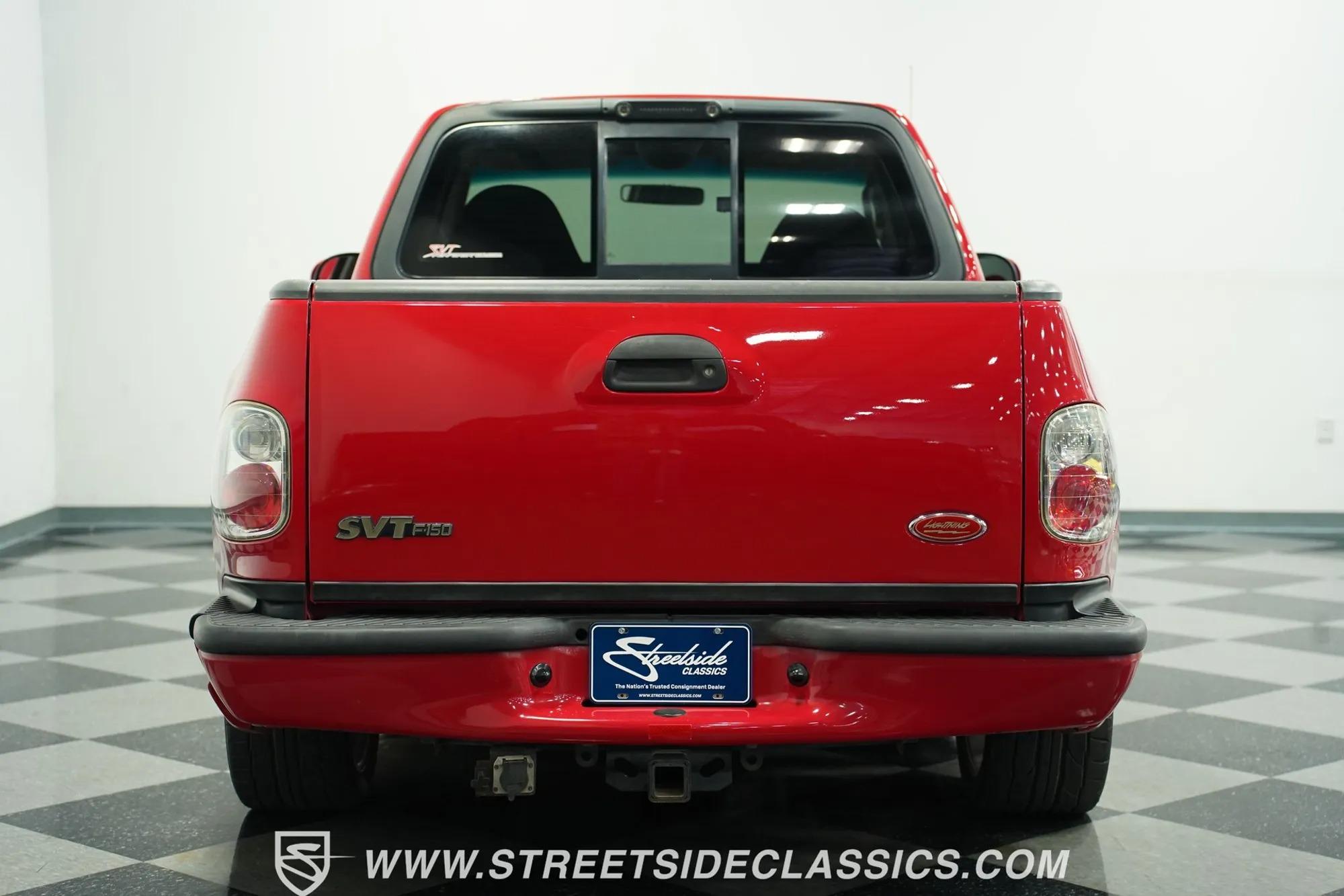 2002 Ford F-150 SVT Lightning - 3