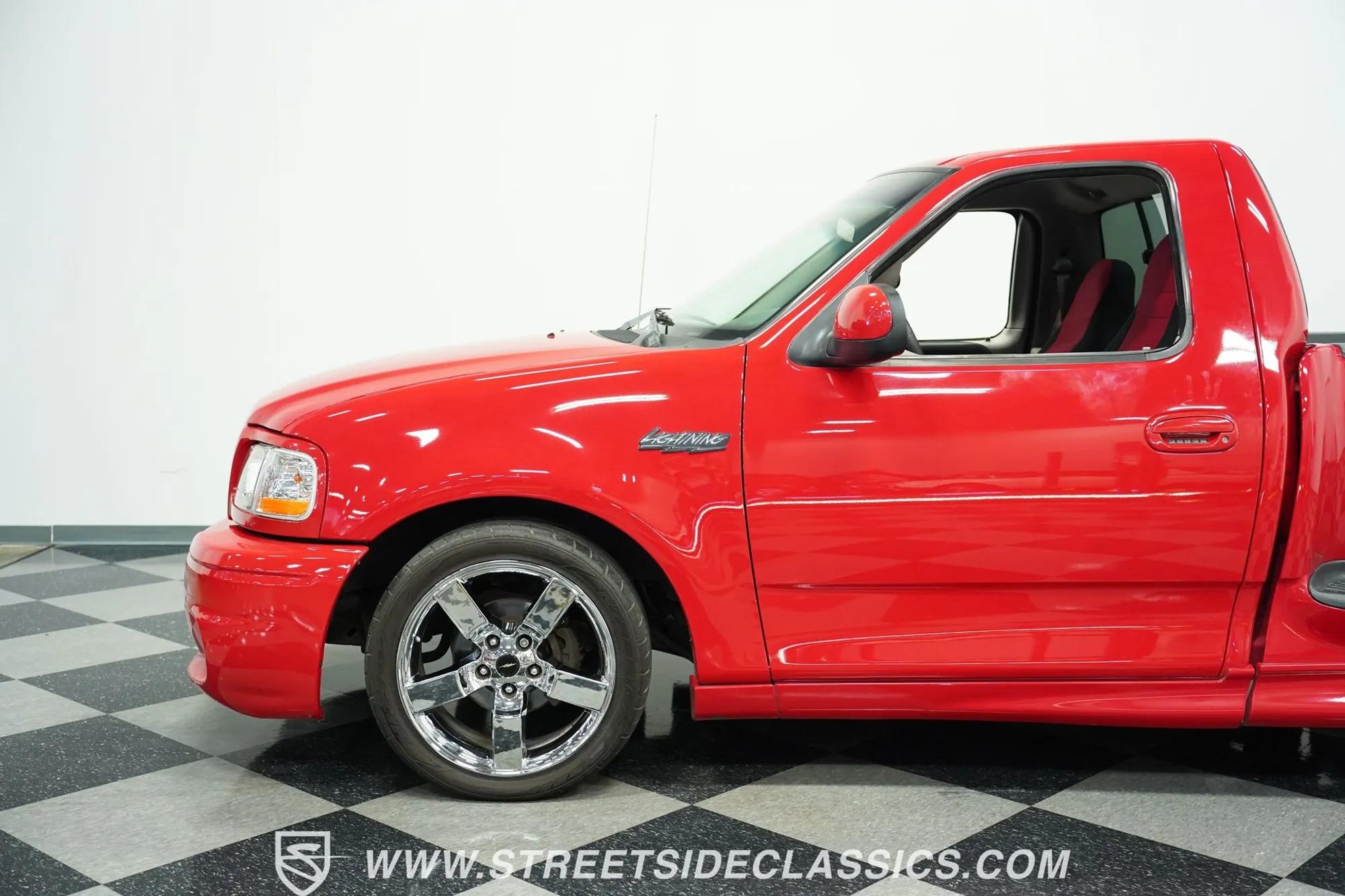 2002 Ford F-150 SVT Lightning