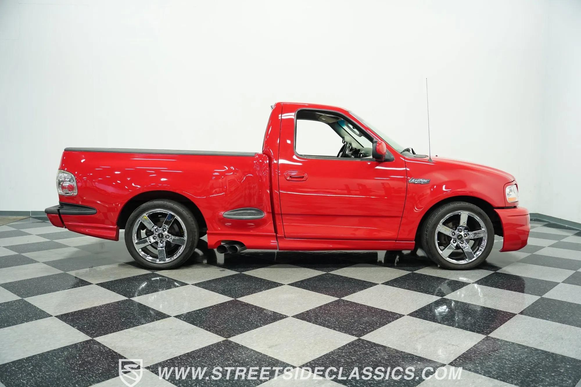 2002 Ford F-150 SVT Lightning