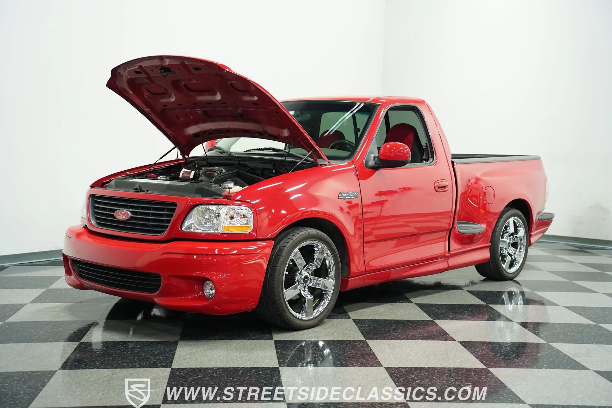 2002 Ford F-150 SVT Lightning
