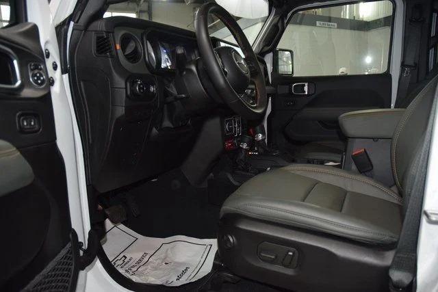 Modified 2024 Jeep Gladiator Mojave