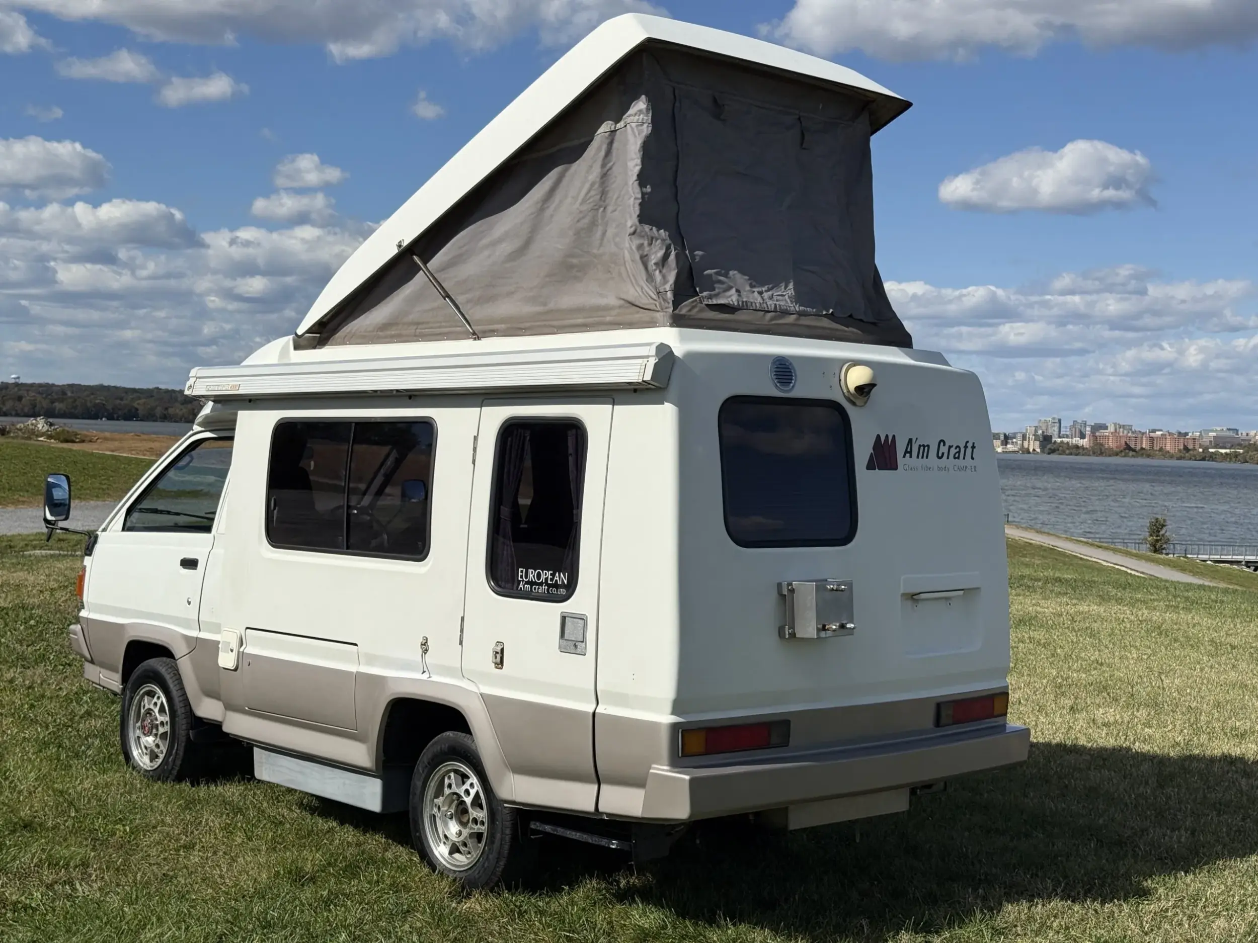 1993 Toyota TownAce Pop-Top Camper - 4