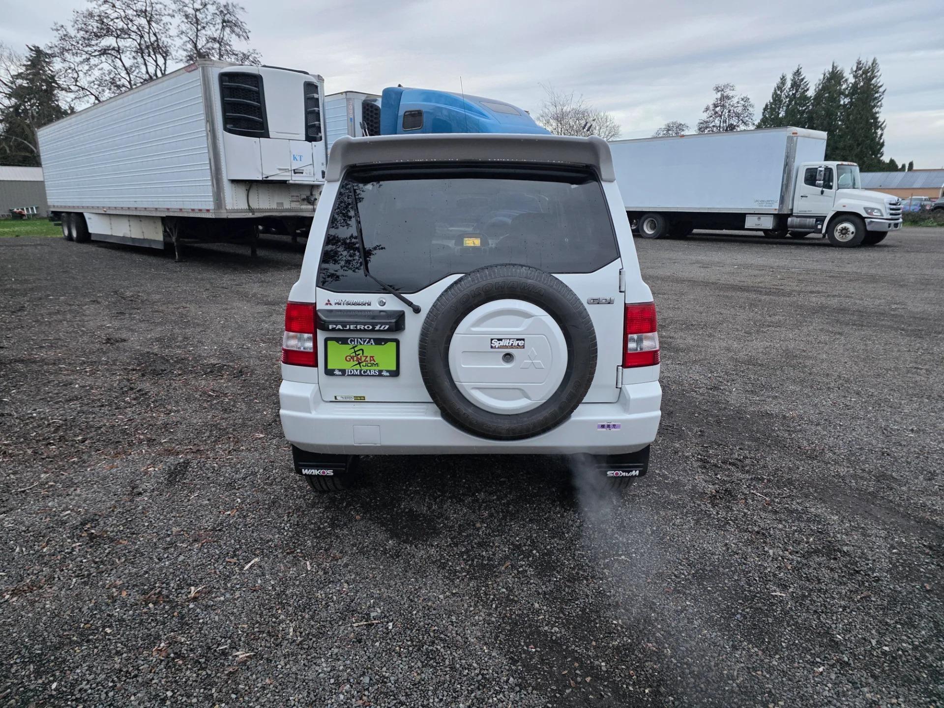 2000 Mitsubishi Pajero IO