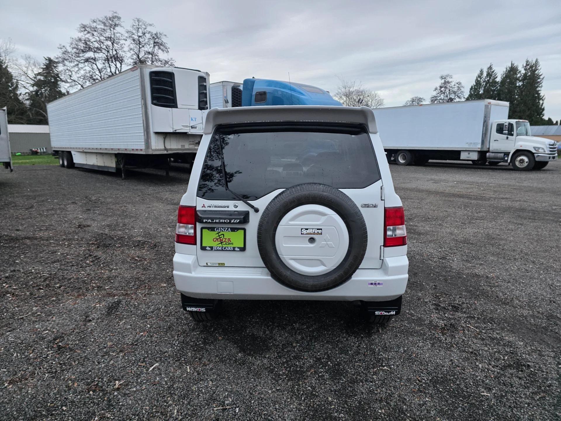 2000 Mitsubishi Pajero IO
