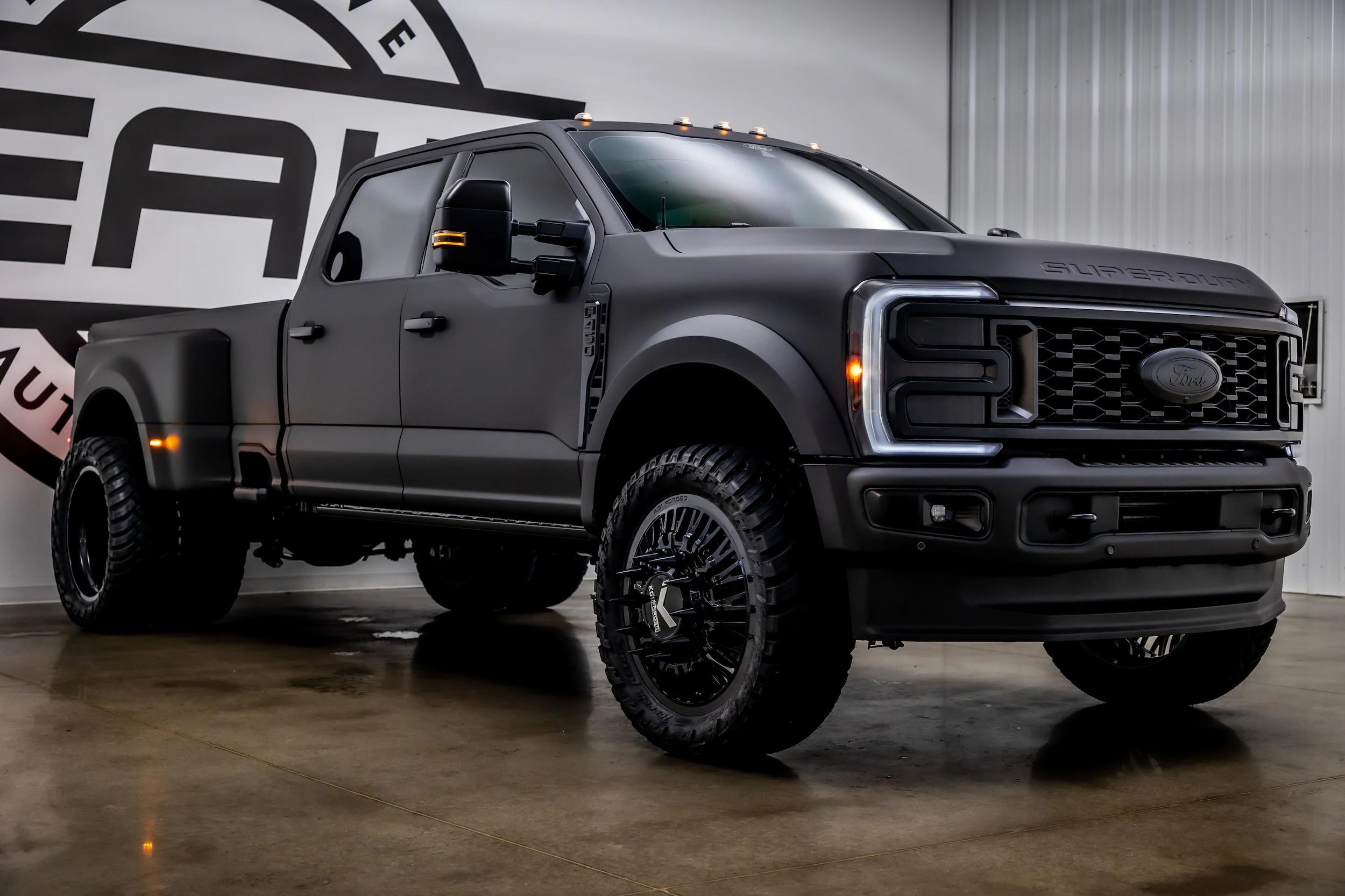2026 Ford F-450 Platinum Plus