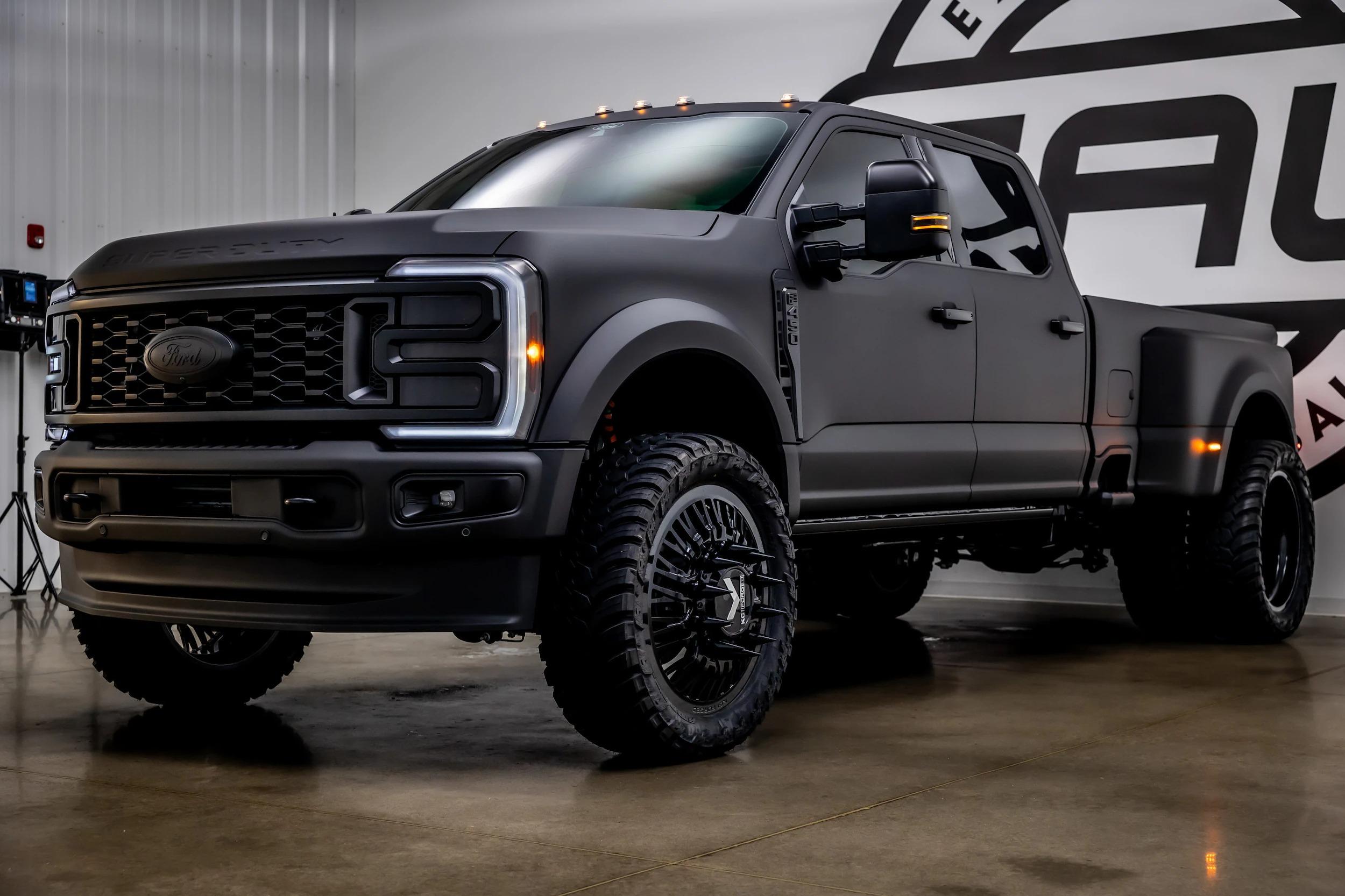 2026 Ford F-450 Platinum Plus
