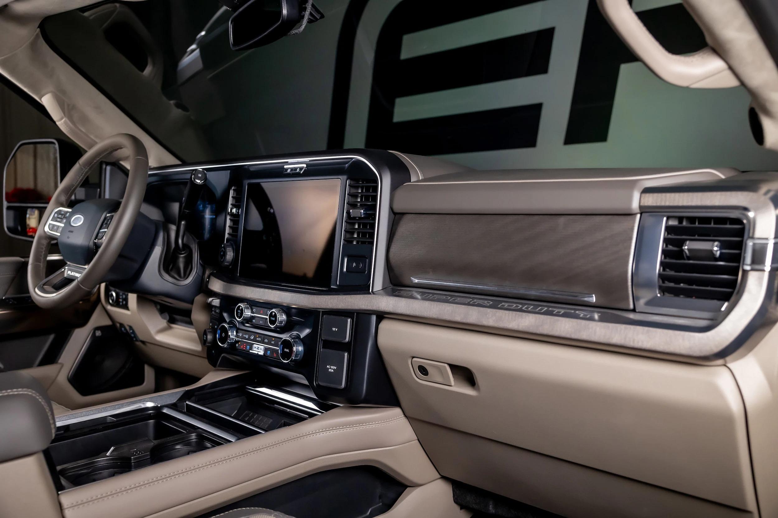 2026 Ford F-450 Platinum Plus