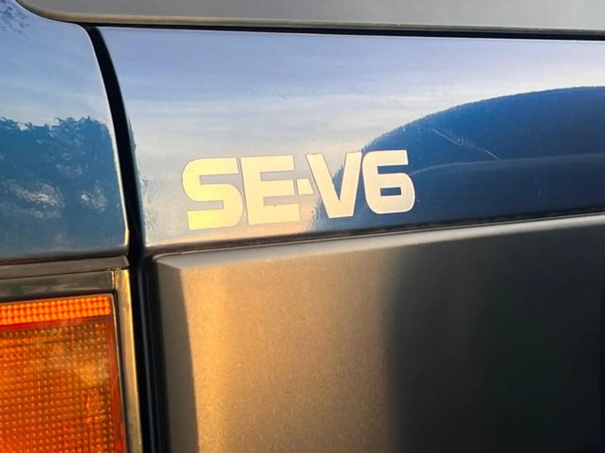 1993 Nissan Pathfinder SE 4×4