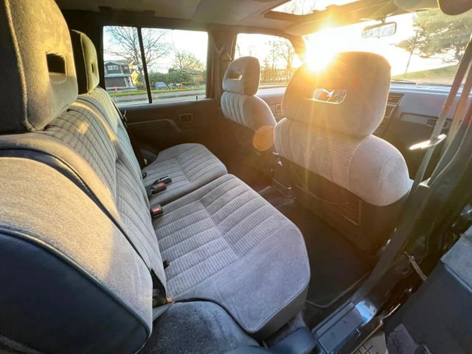 1993 Nissan Pathfinder SE 4×4