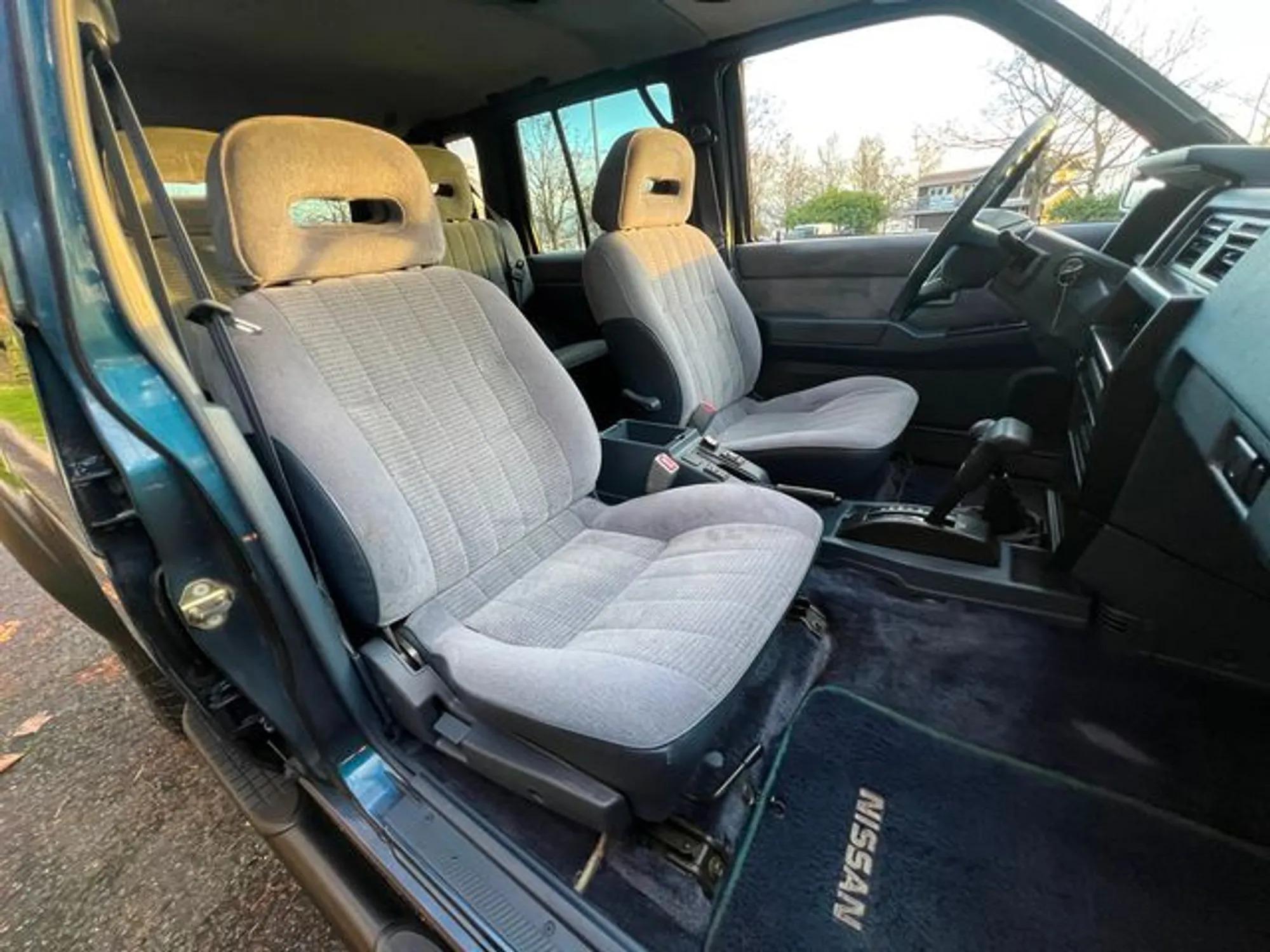 1993 Nissan Pathfinder SE 4×4