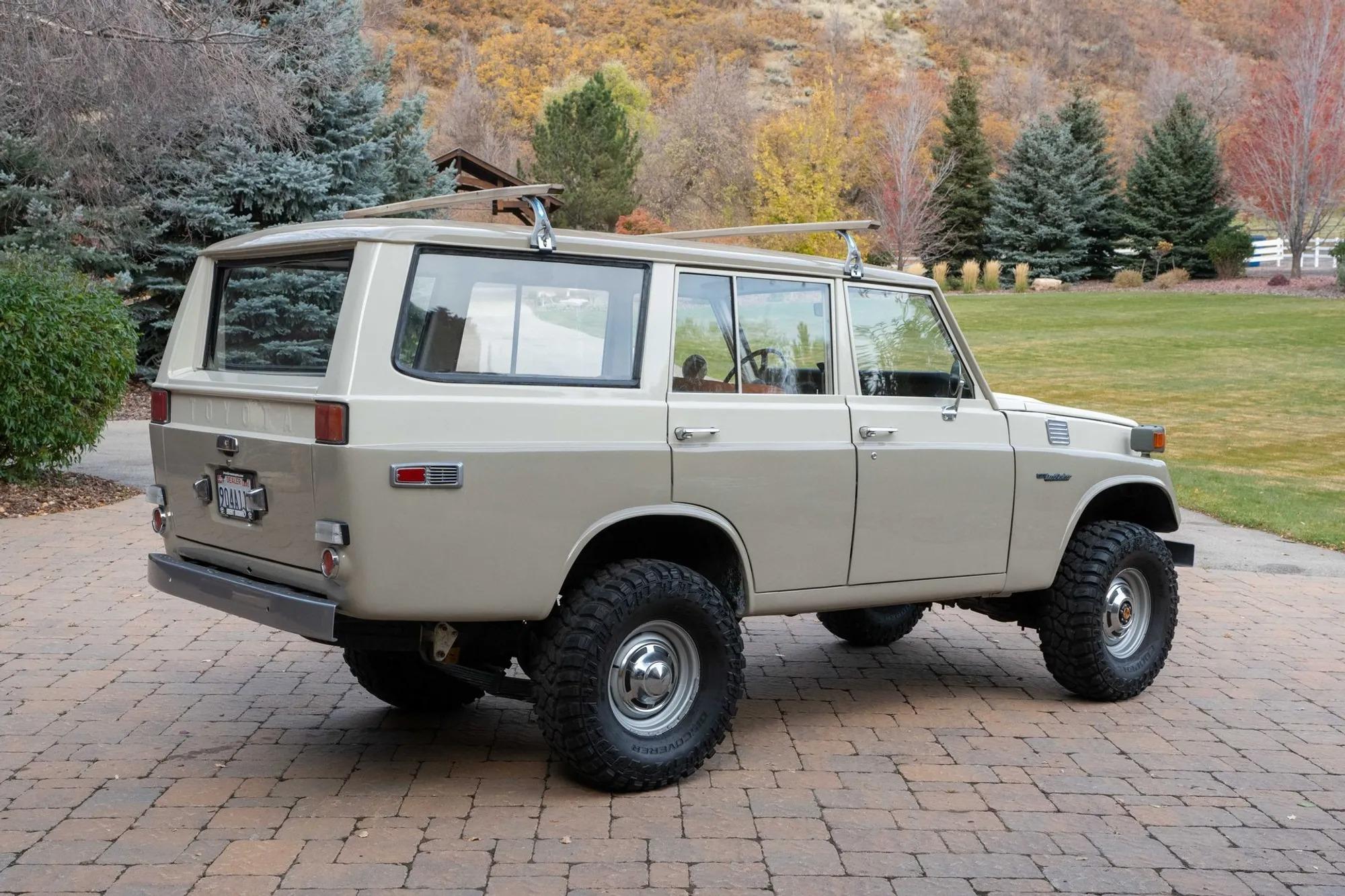 1975 Toyota Land Cruiser FJ55