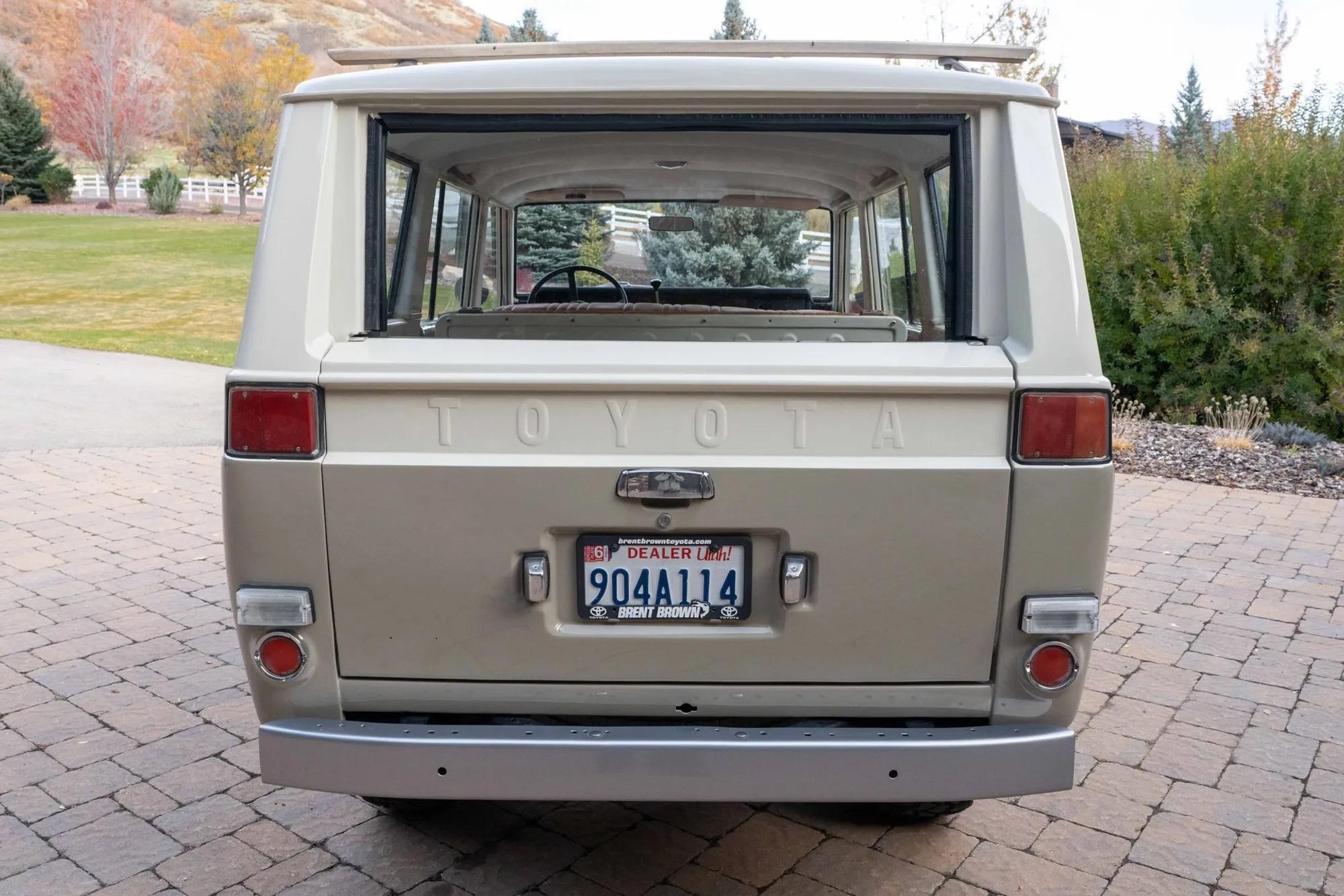 1975 Toyota Land Cruiser FJ55