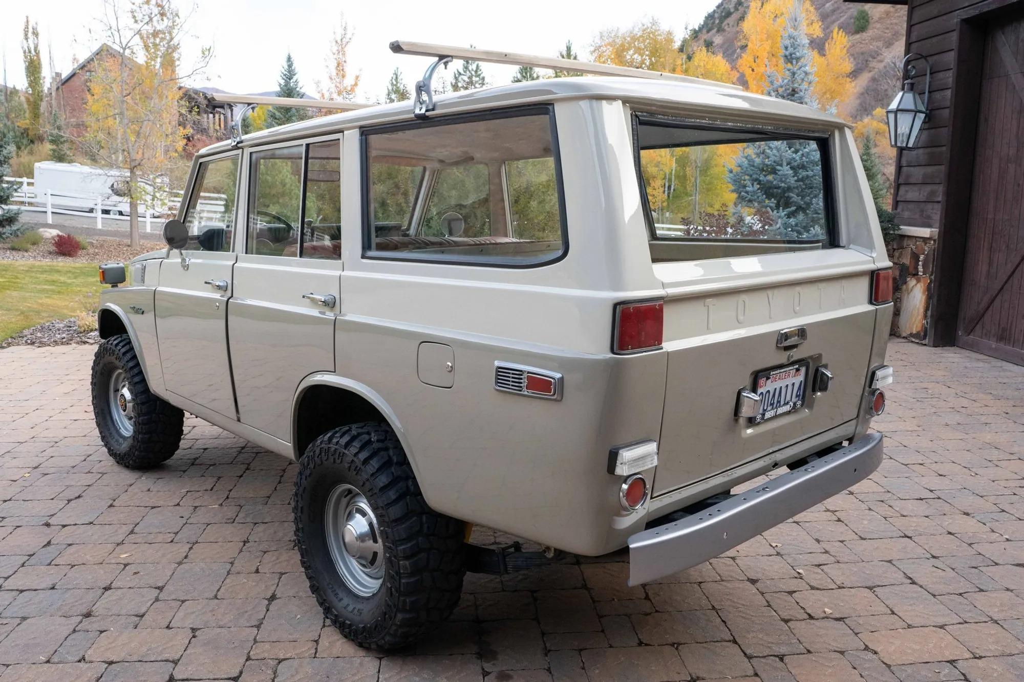 1975 Toyota Land Cruiser FJ55