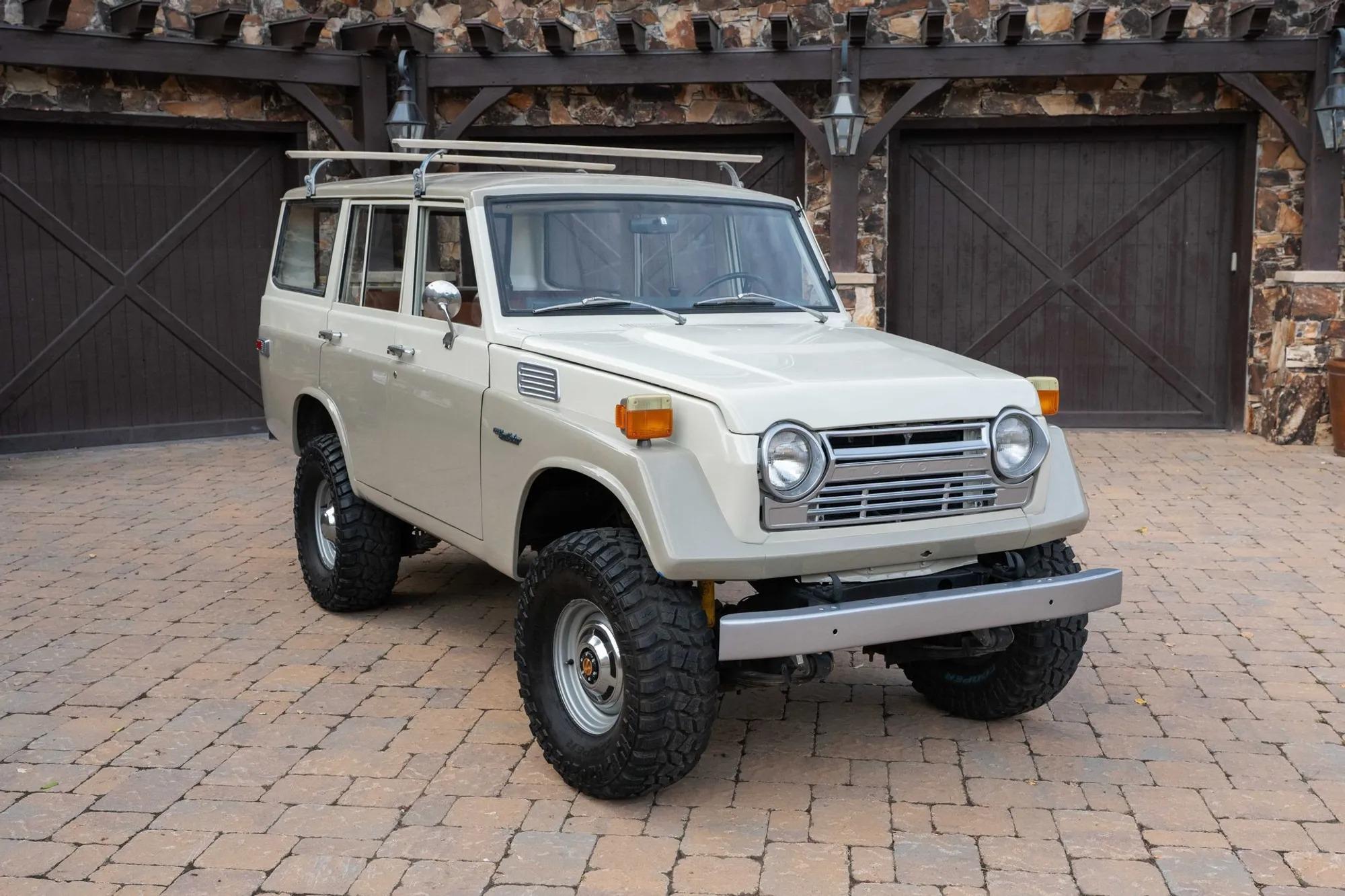 1975 Toyota Land Cruiser FJ55