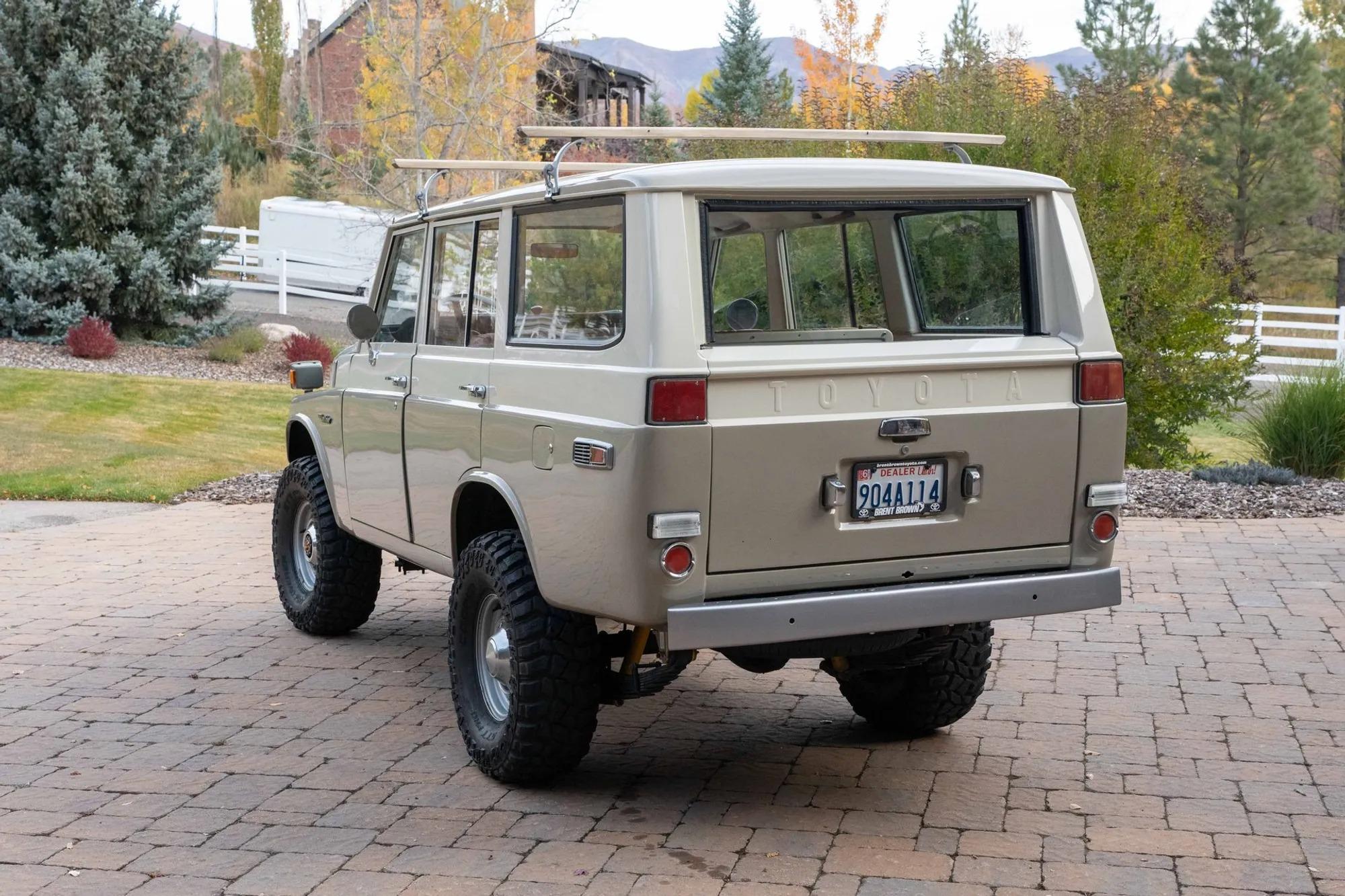 1975 Toyota Land Cruiser FJ55