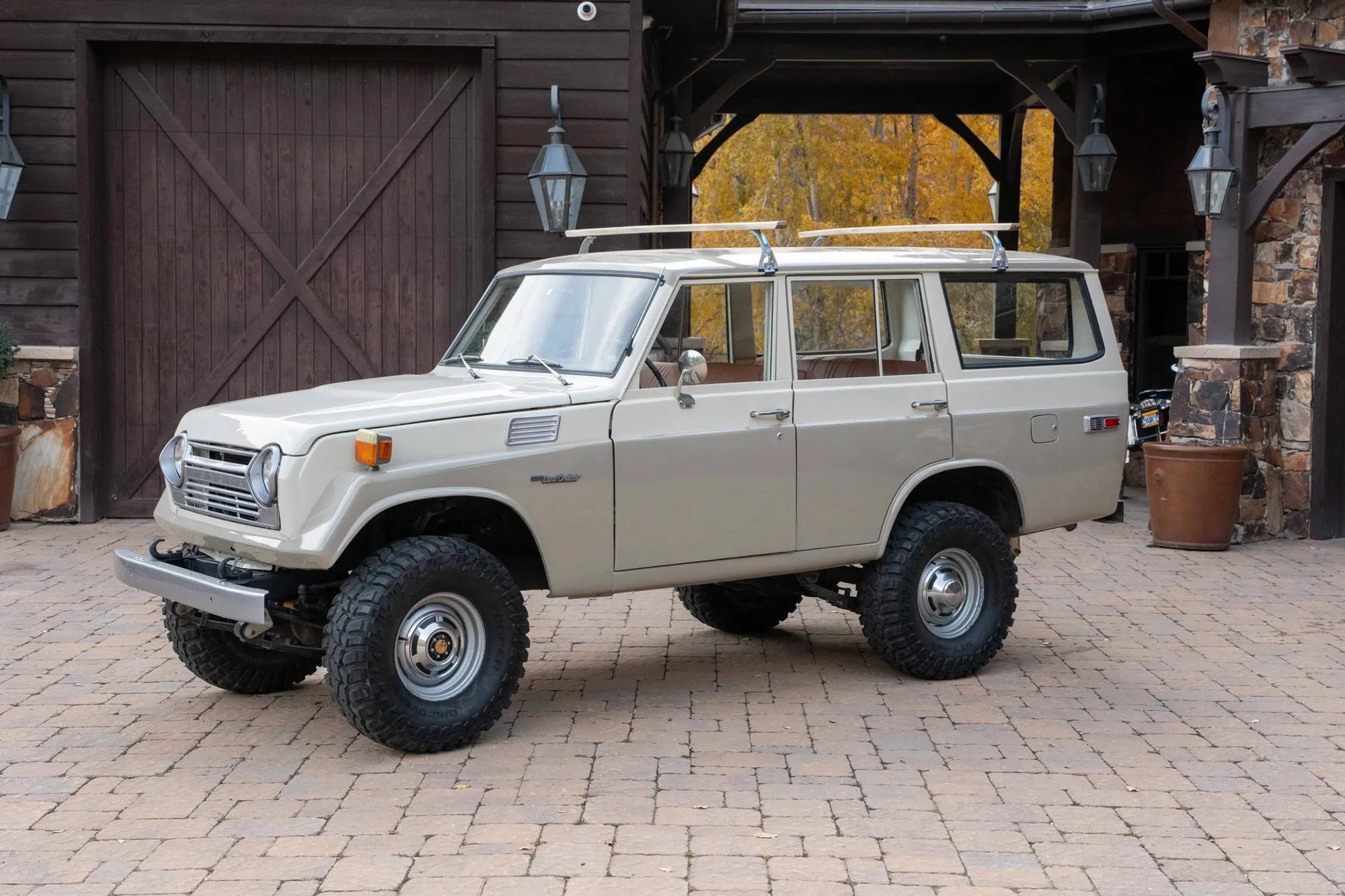 1975 Toyota Land Cruiser FJ55 - 4