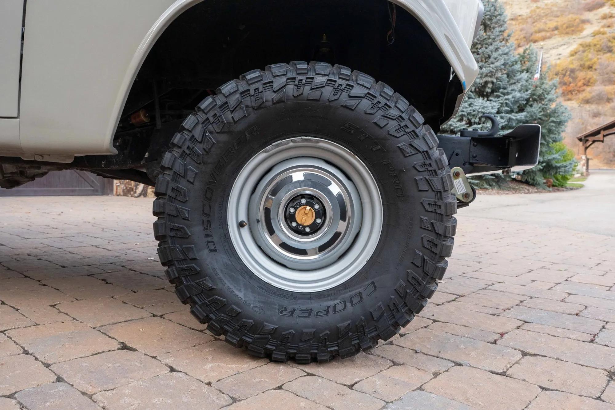 1975 Toyota Land Cruiser FJ55