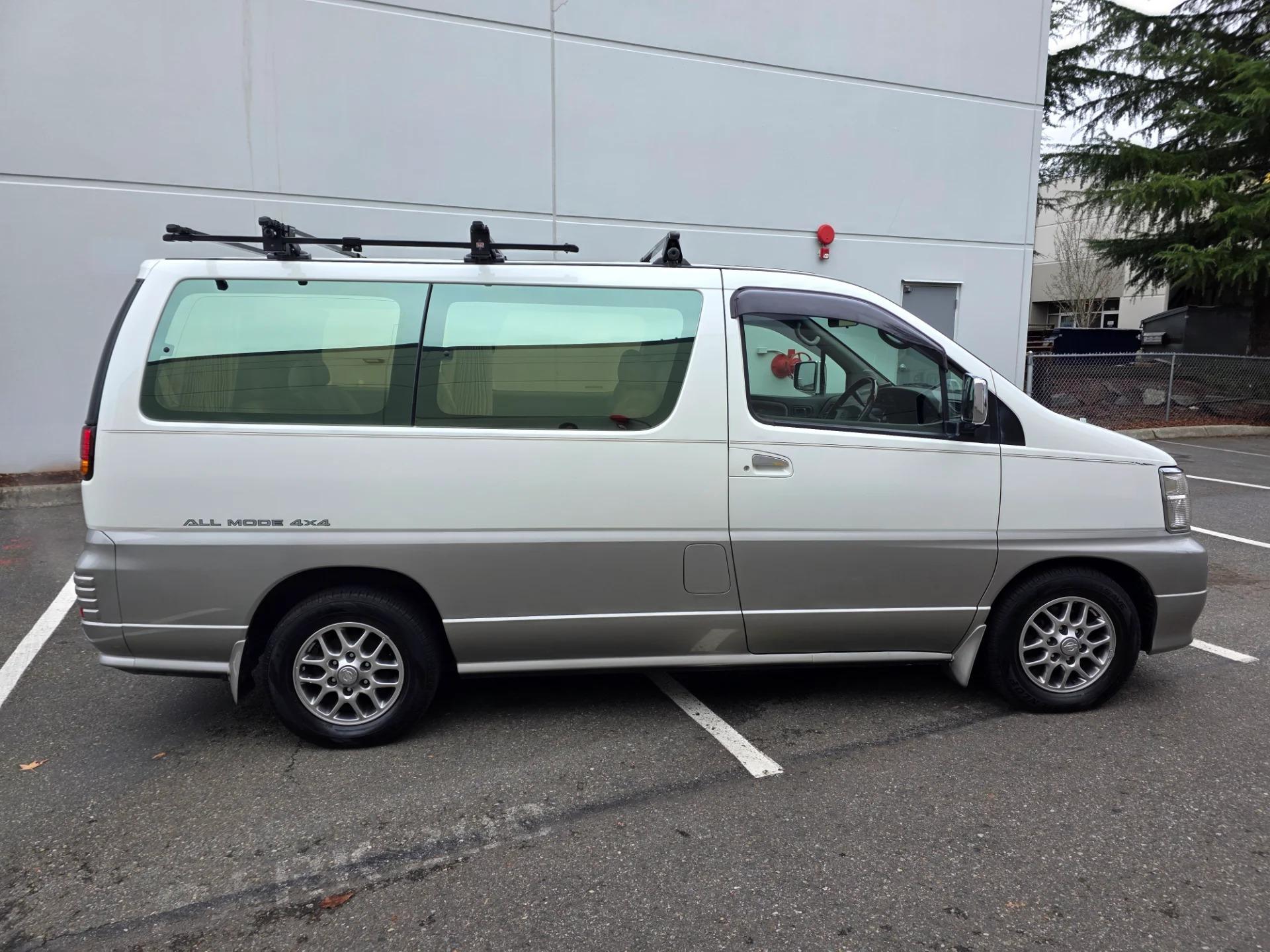 2000 Nissan Elgrand X Limited - 2