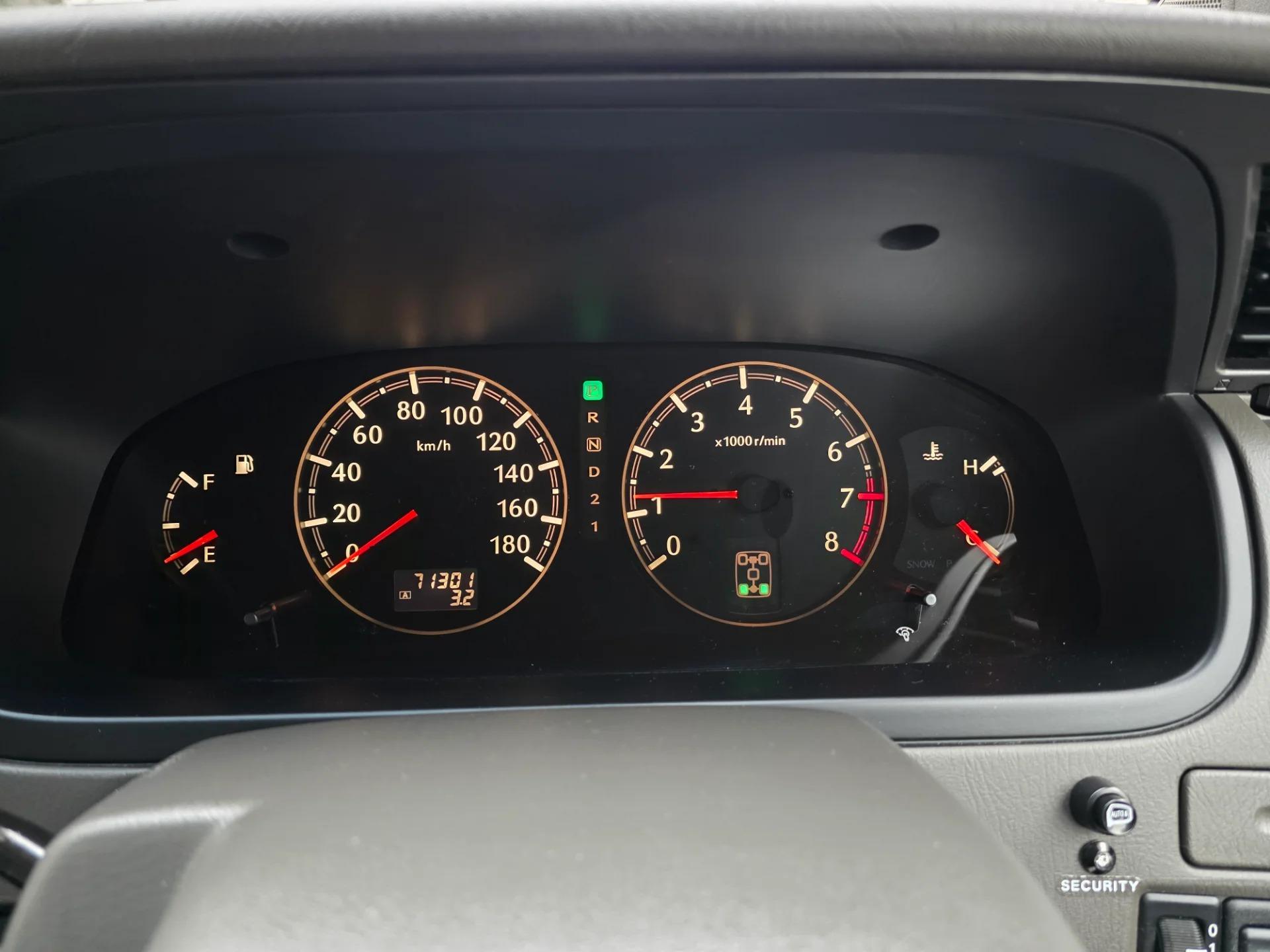 2000 Nissan Elgrand X Limited